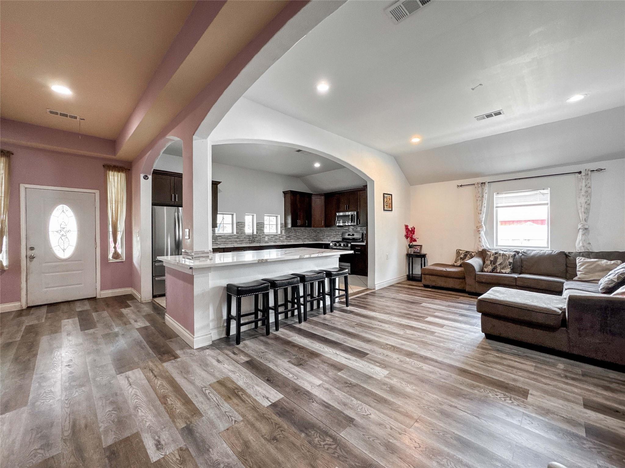 1060 County Road 5021, Cleveland, TX 77327 photo