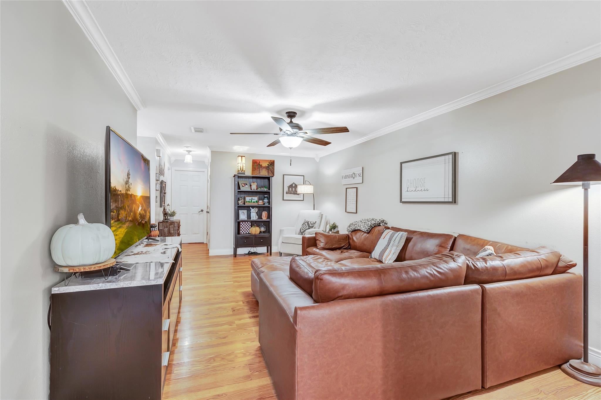 97 County Road 2268, Cleveland, TX 77327 photo
