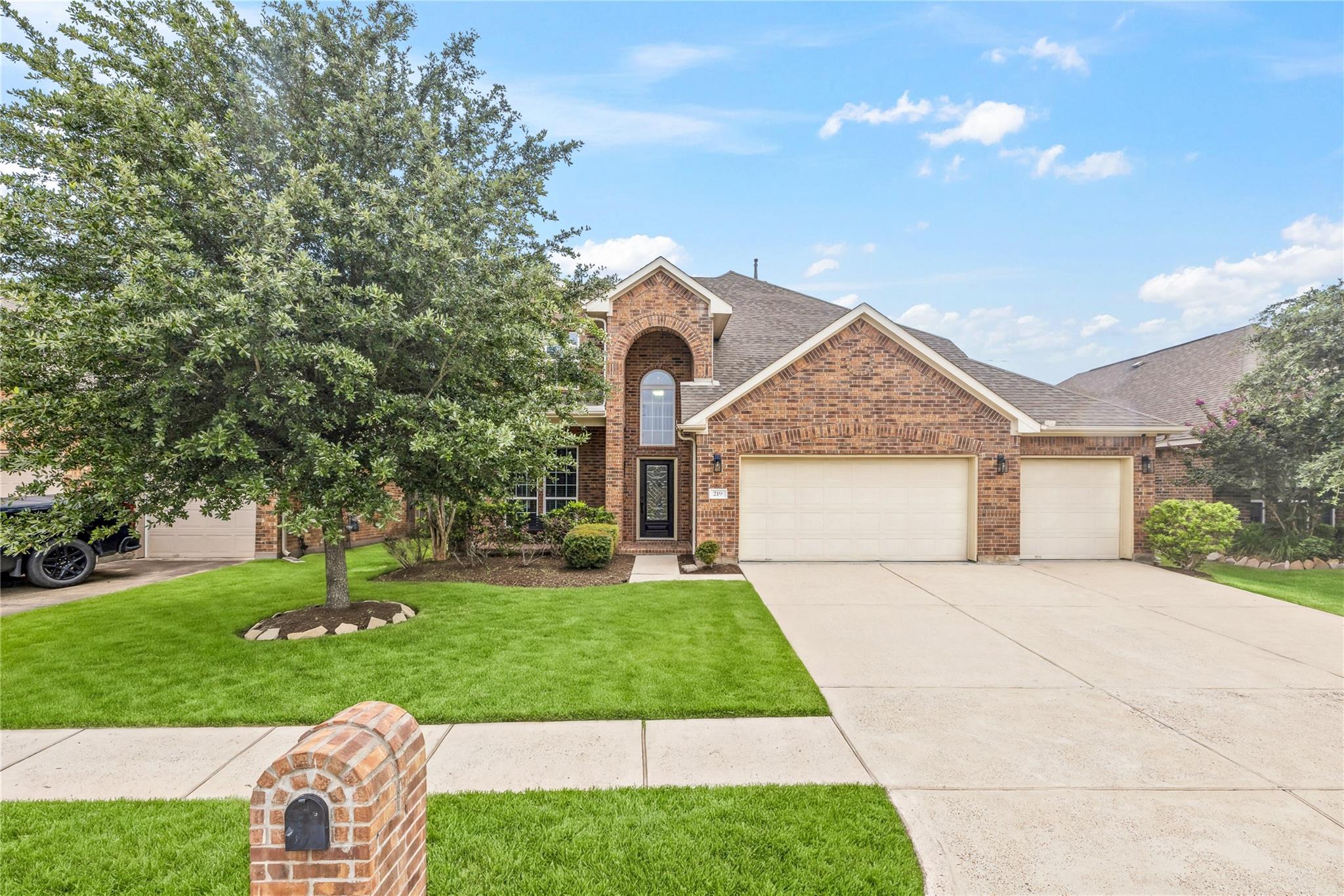 219 Myrtle Dr, Baytown, TX 77520 photo