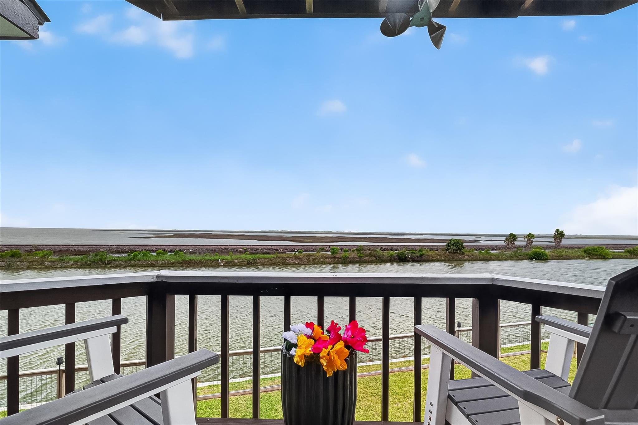 925 Bonita St, Bayou Vista, TX 77563 photo