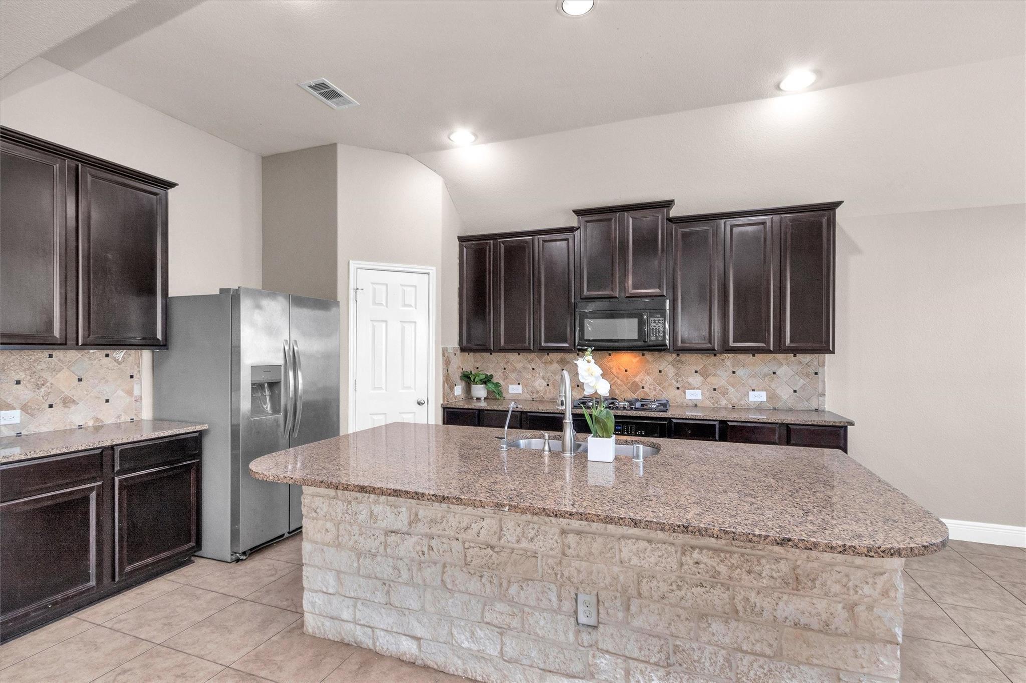 9515 Alabaster Oaks Ln, Humble, TX 77396