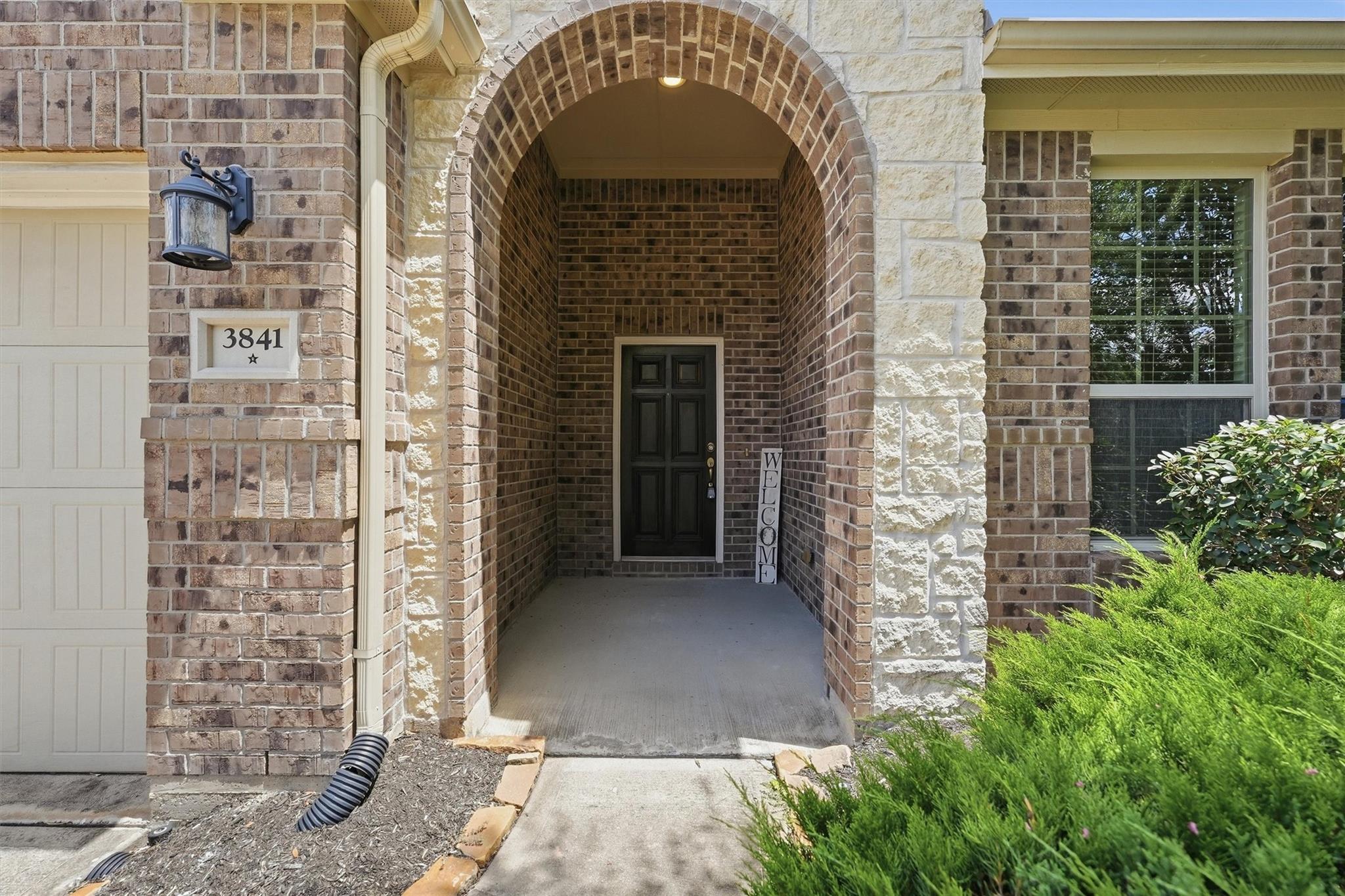 3841 Enchanted Timbers Ln, Spring, TX 77386 photo