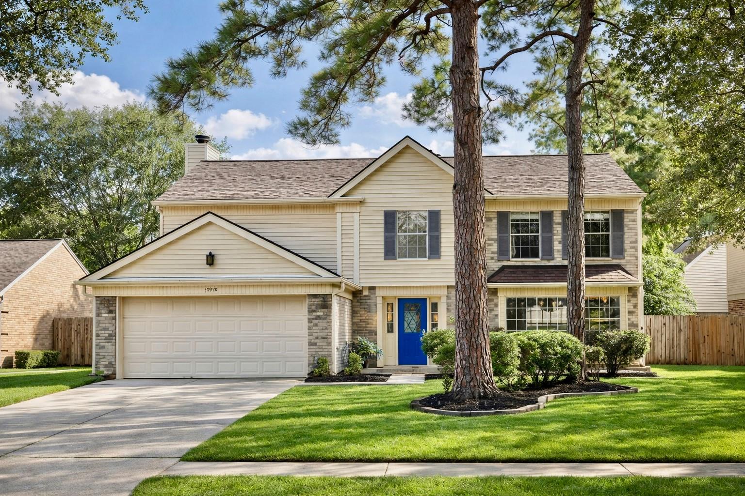 15918 Pinyon Creek Dr, Houston, TX 77095