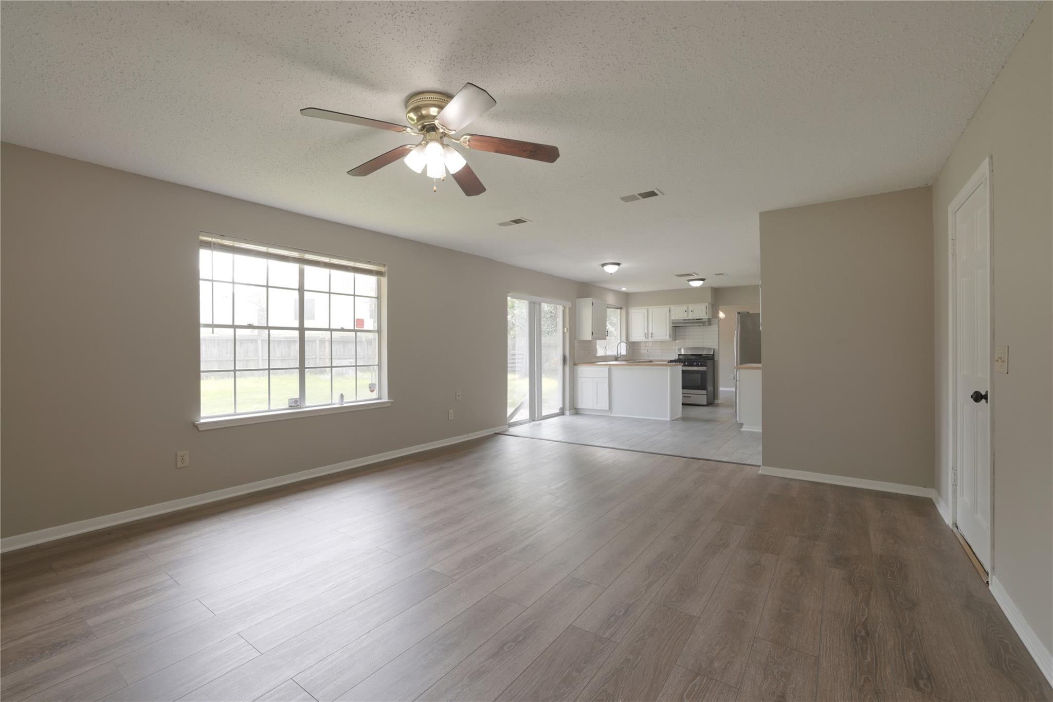 15918 Pinyon Creek Dr, Houston, TX 77095 photo