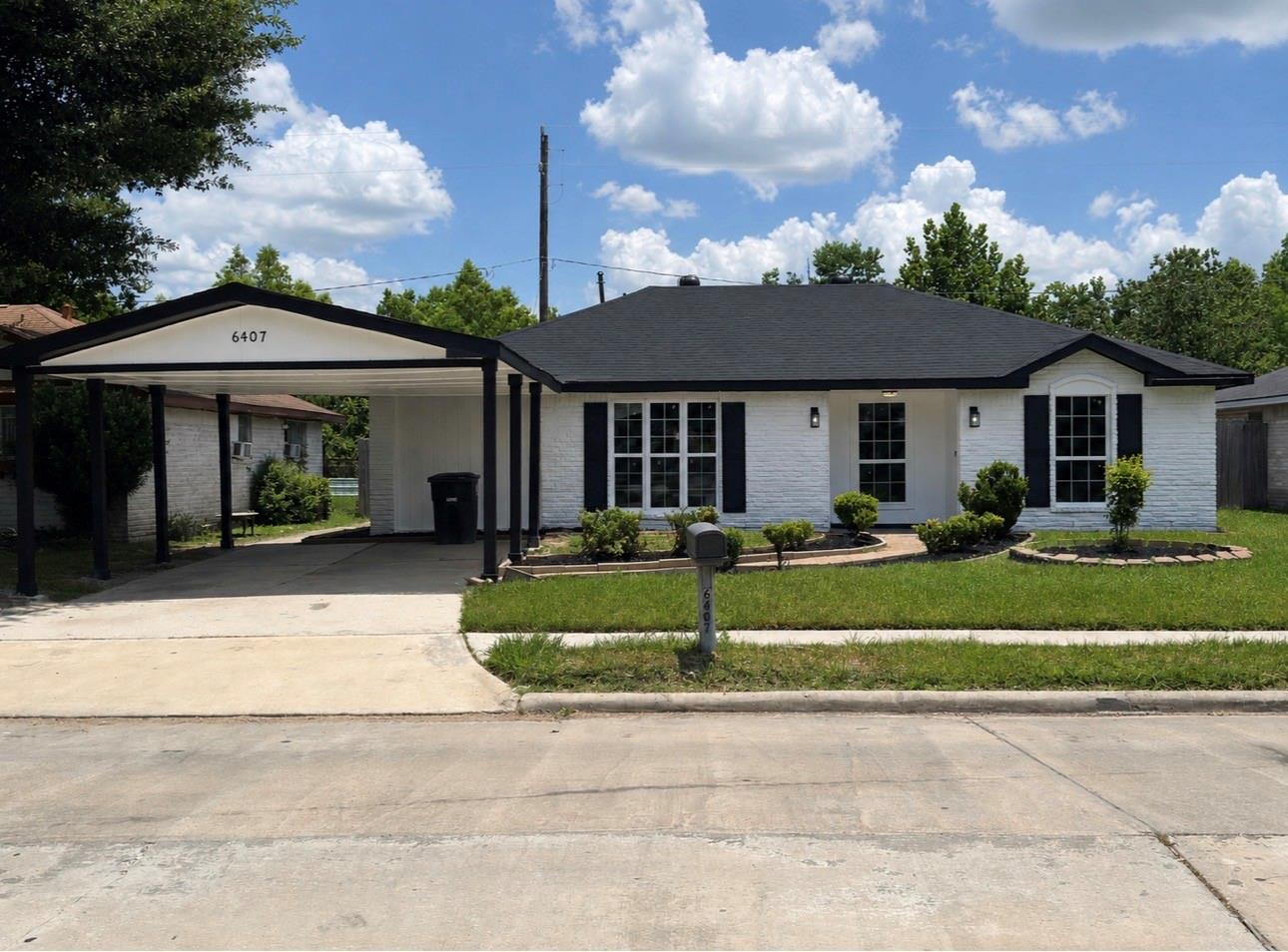 6407 Sandy Oaks Dr, Houston, TX 77050