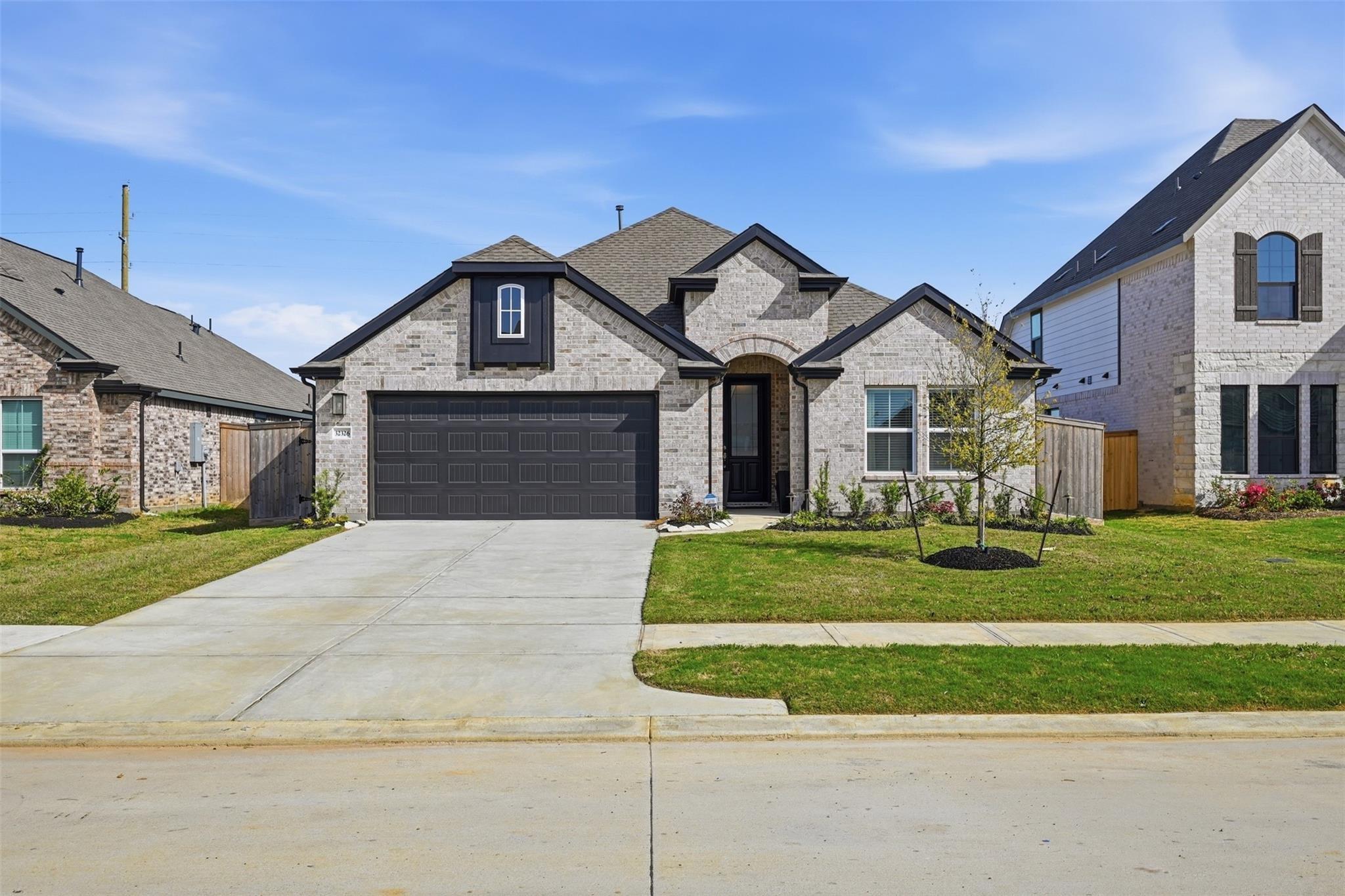 32326 Green Ash Dr, Waller, TX 77484