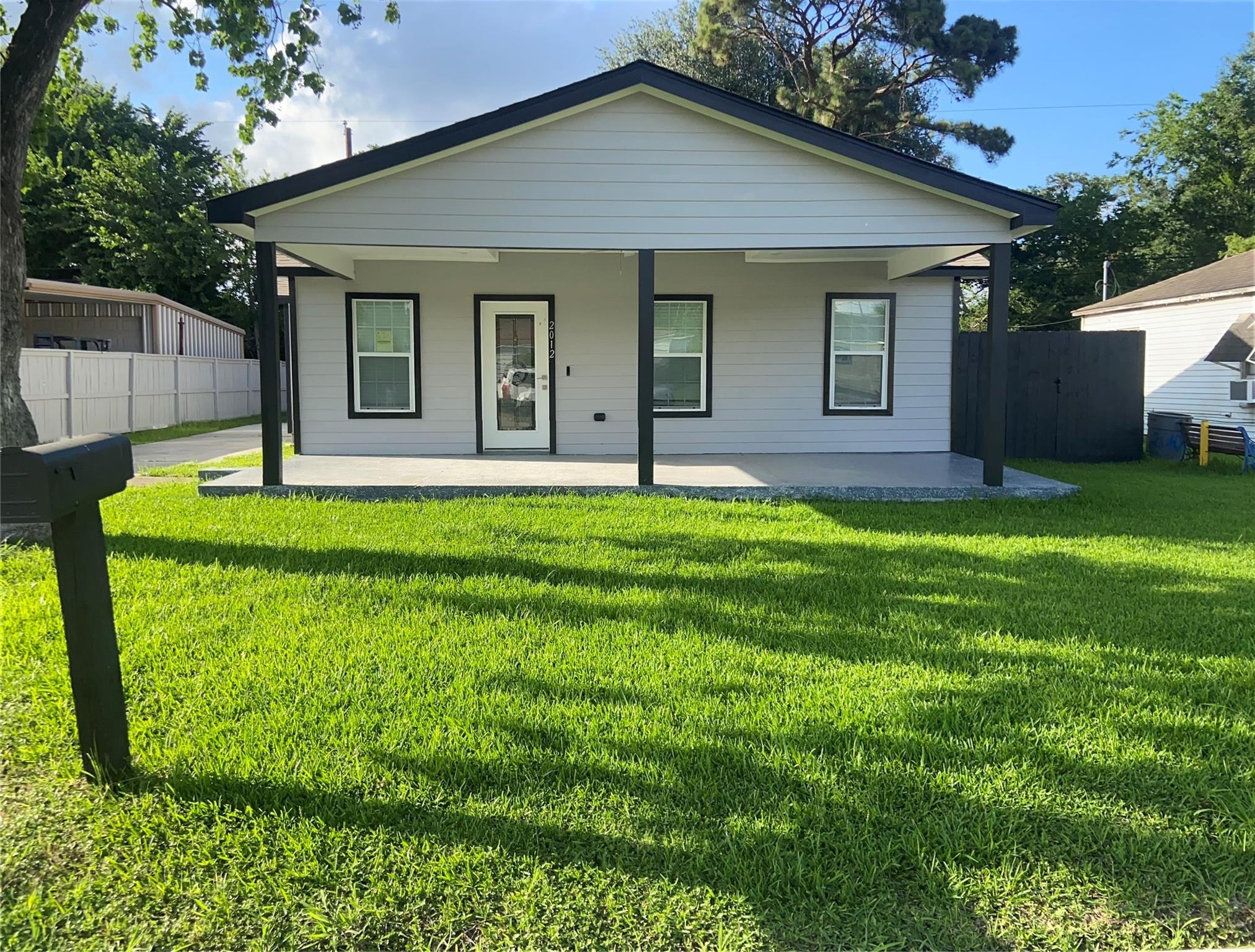 2012 10 St, Galena Park, TX 77547