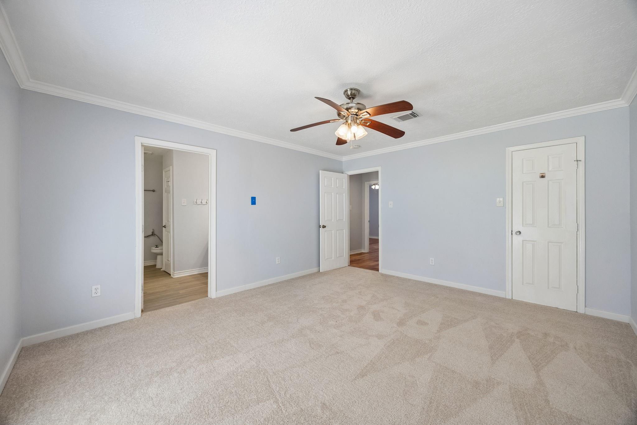 5022 Pine Cliff Dr, Houston, TX 77084 photo