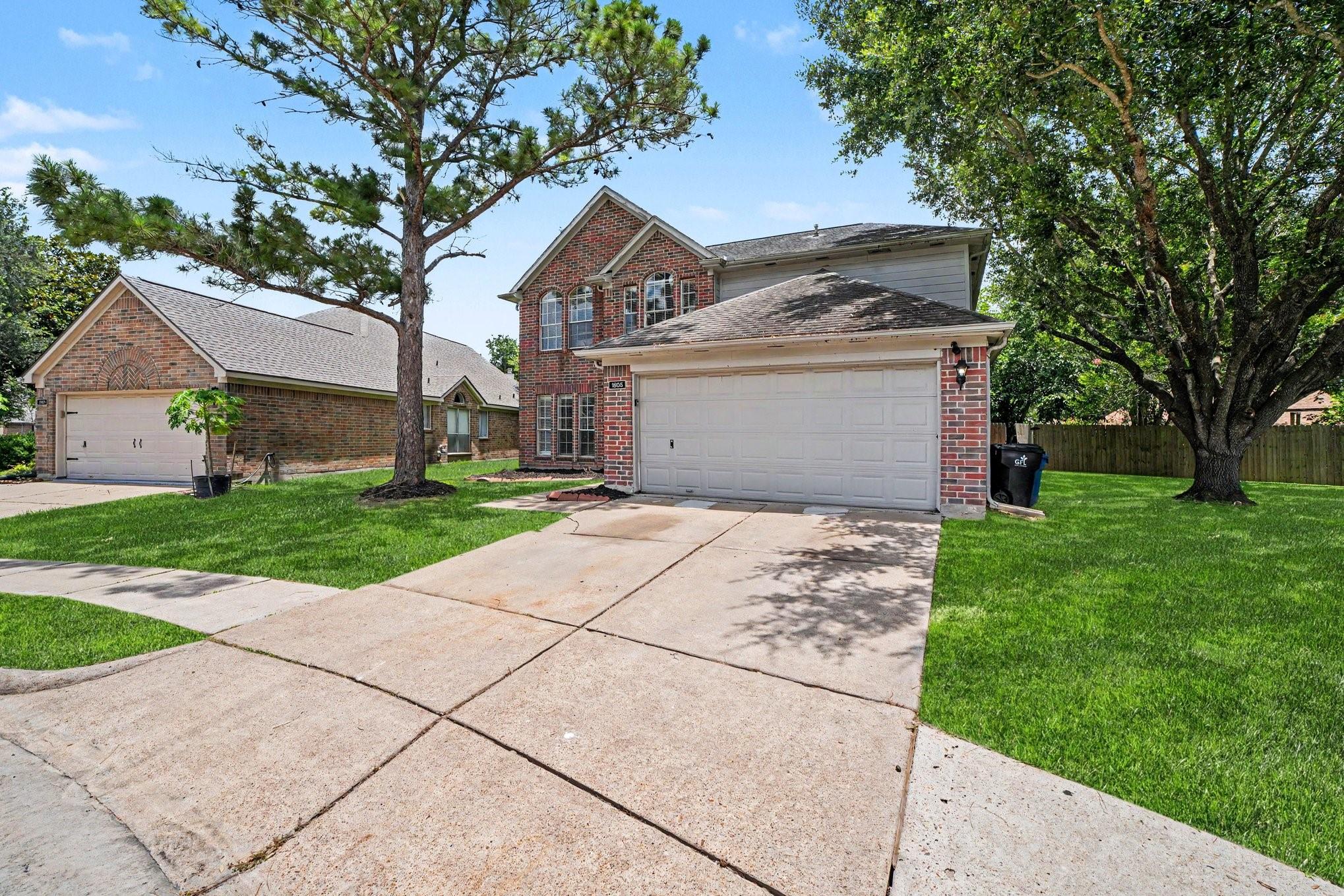 1805 Manor Cir, Rosenberg, TX 77471 photo