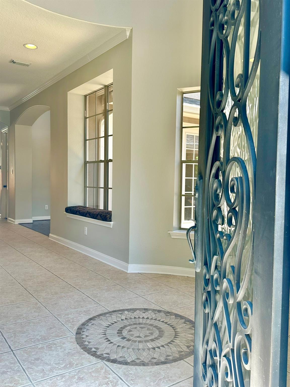 107 E Mirror Ridge Cir, The Woodlands, TX 77382 photo