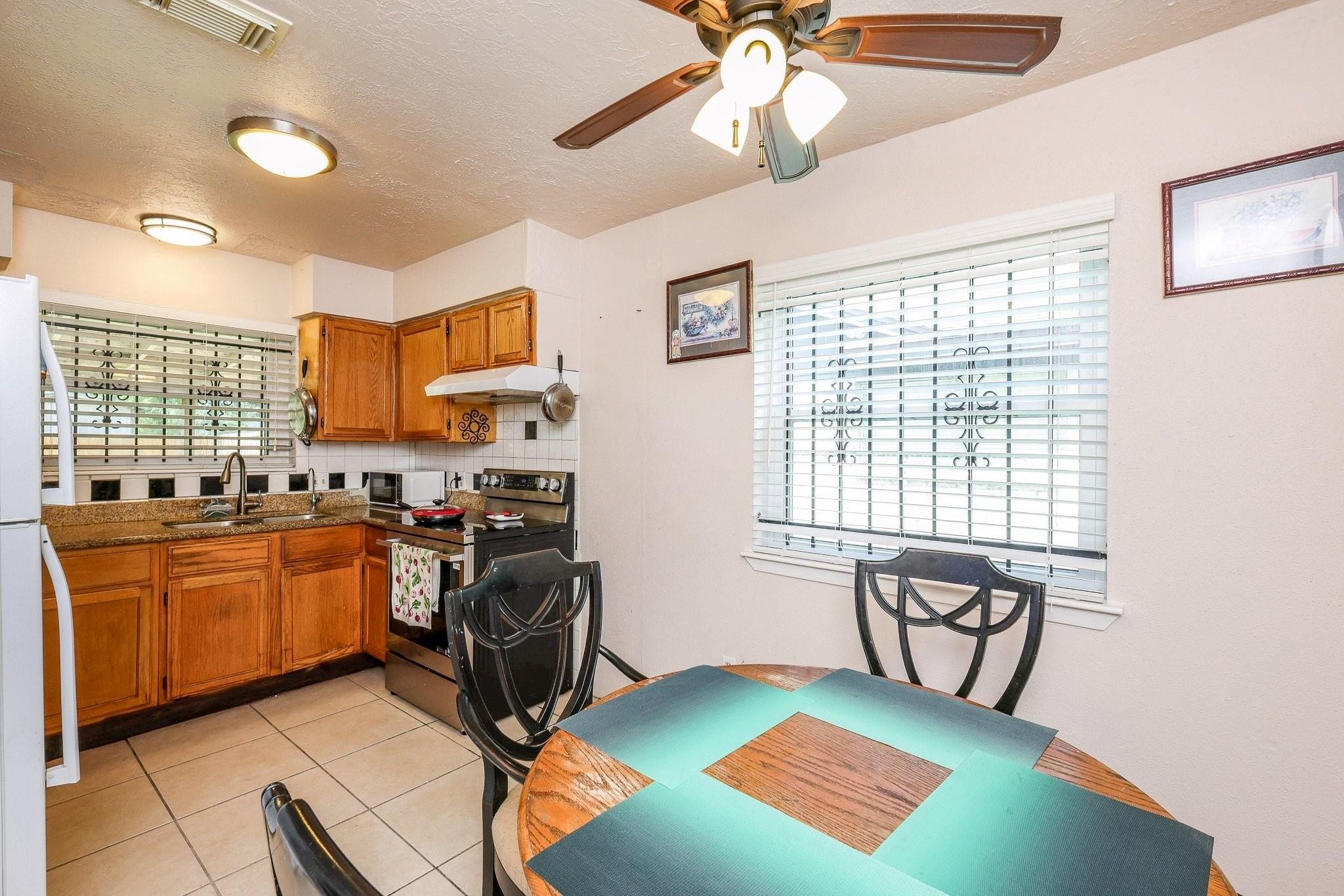 5146 Court Rd, Houston, TX 77053 photo