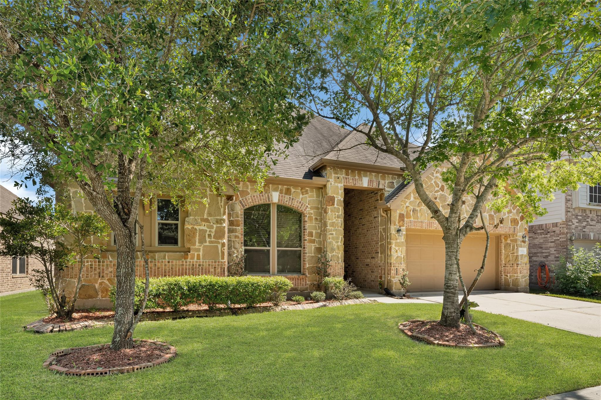 9522 Alabaster Oaks Ln, Humble, TX 77396 photo
