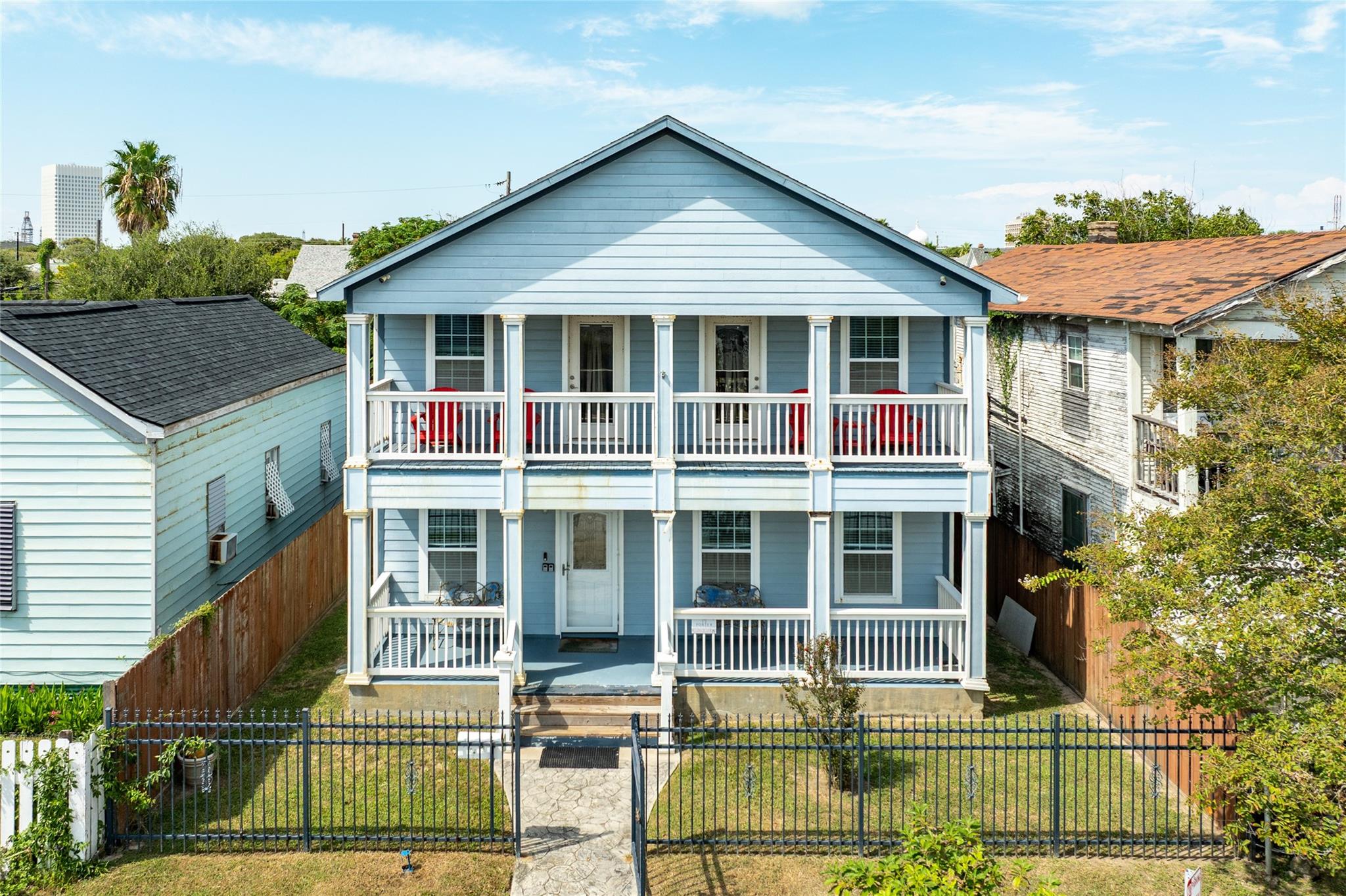 1418 Avenue M, Galveston, TX 77550