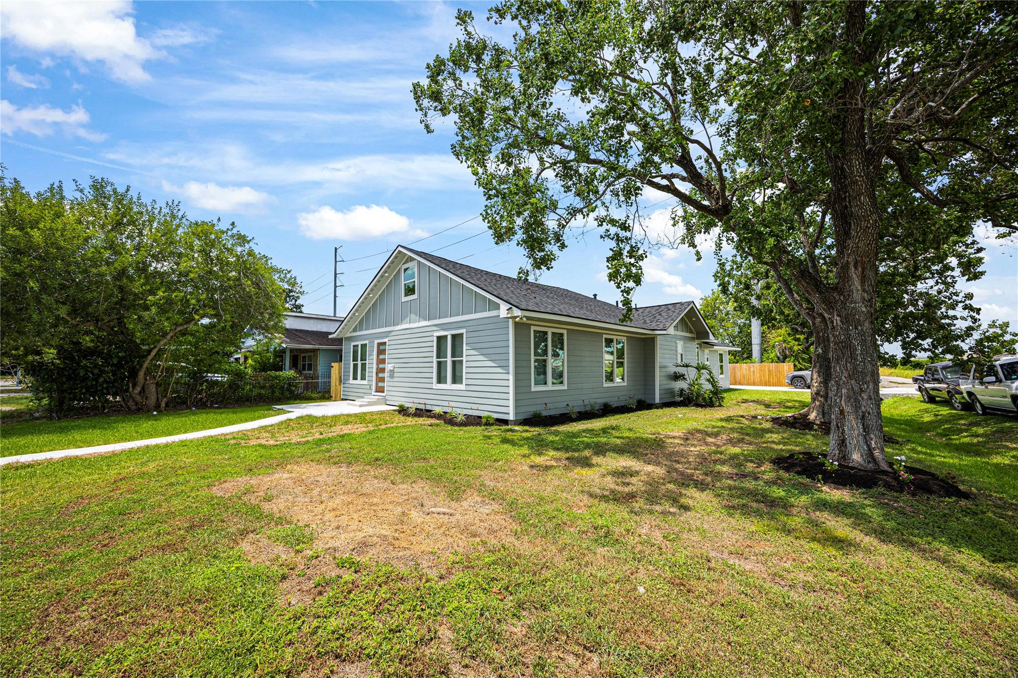 6333 Iron Rock Street St, Houston, TX 77087 photo