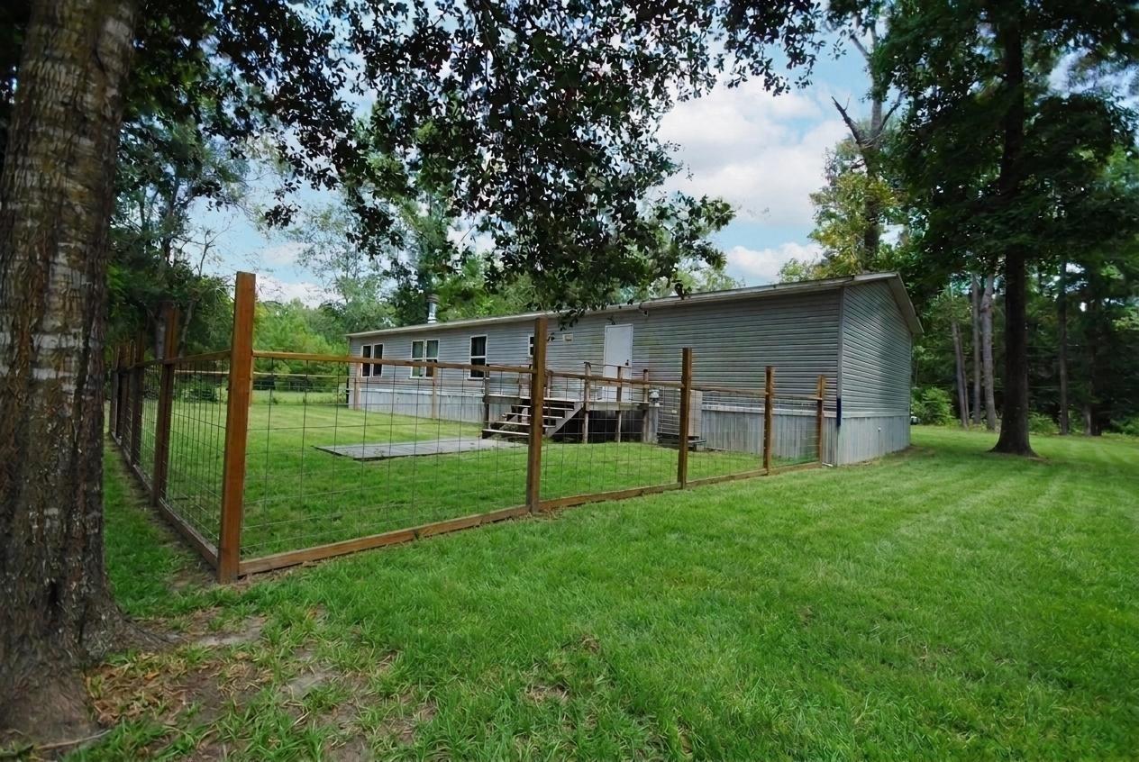 12468 Mustang Rd, Splendora, TX 77372 photo
