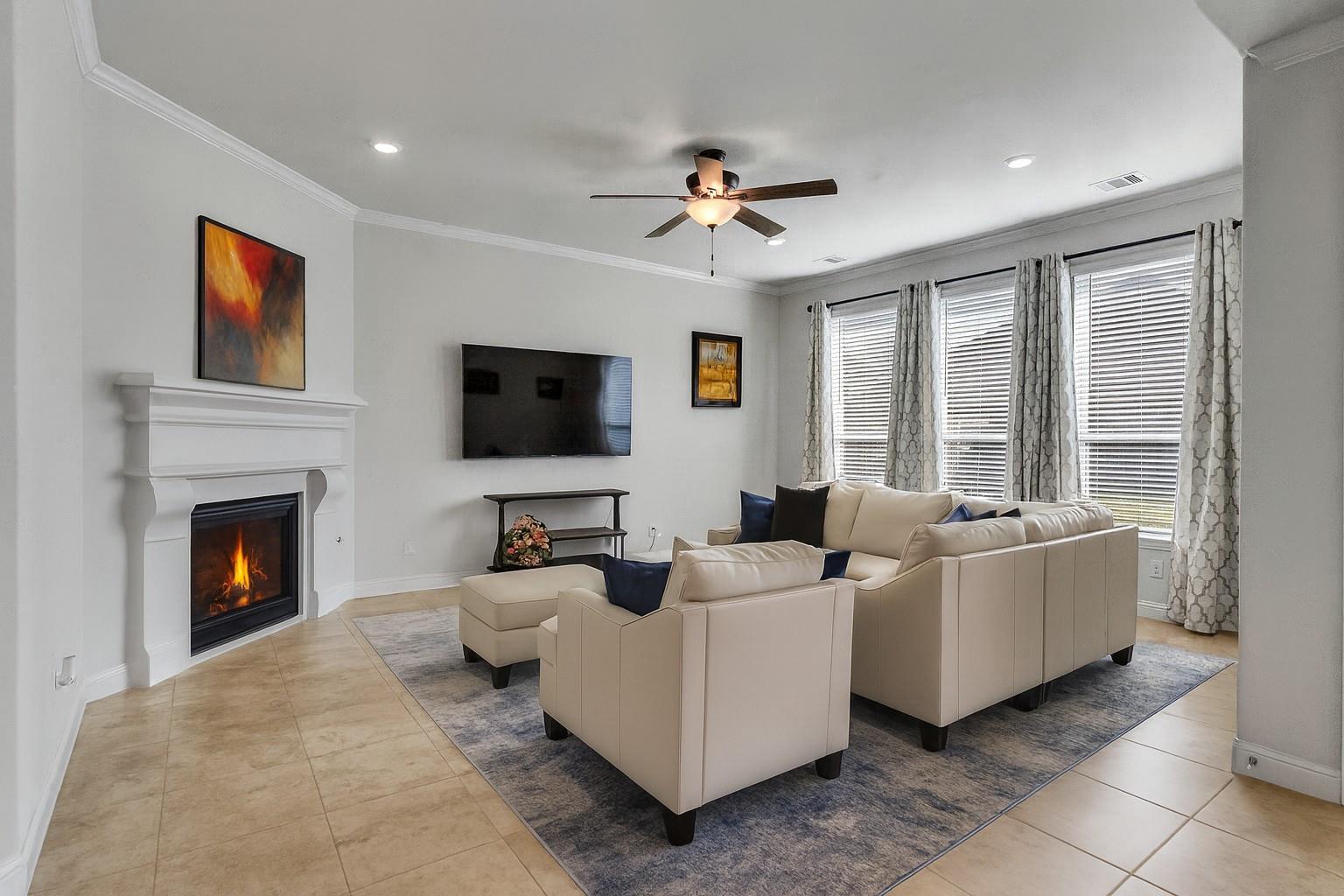 19115 Blooms Rise Dr, Tomball, TX 77377 photo