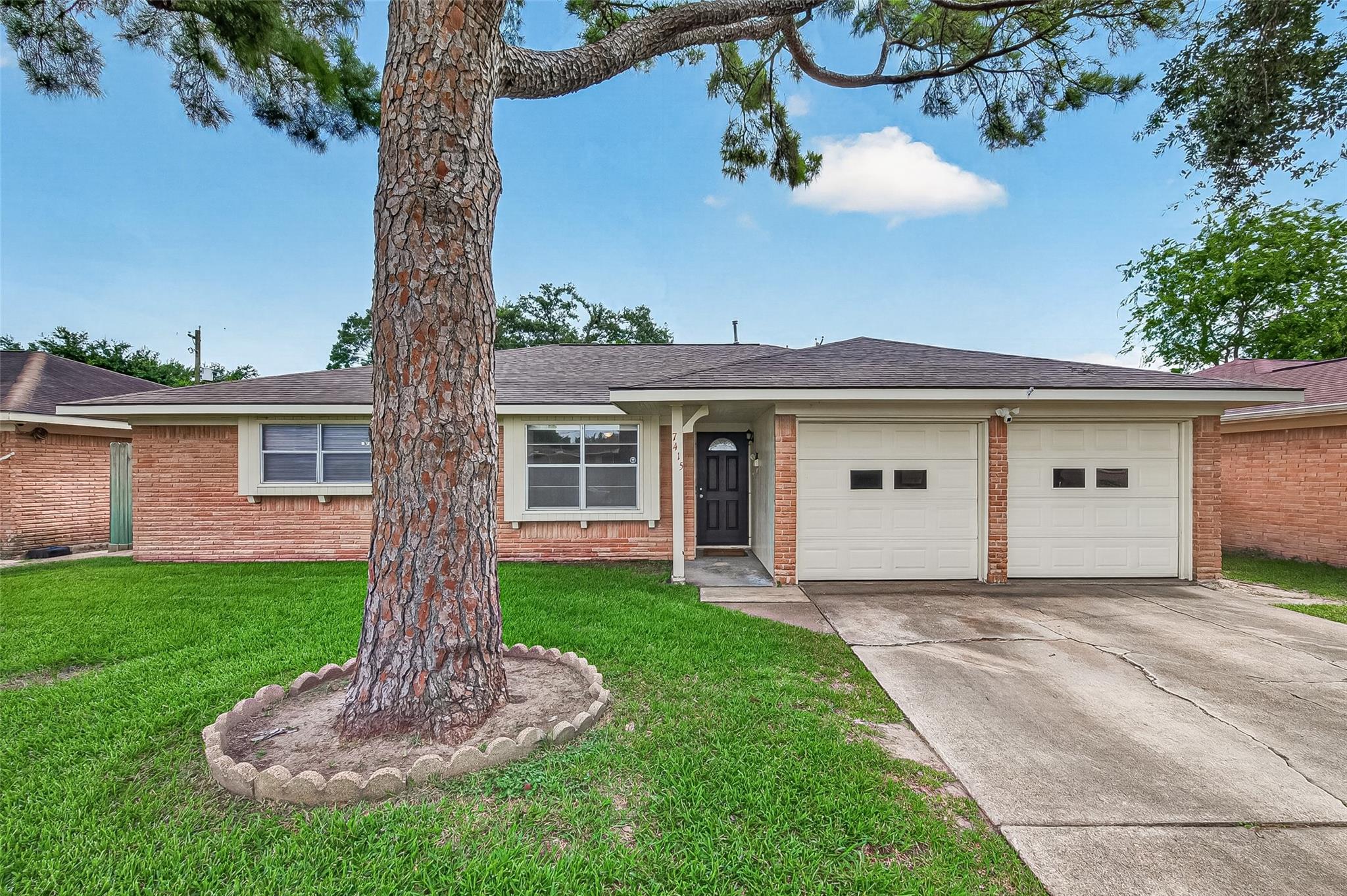 7415 Troulon Dr, Houston, TX 77074
