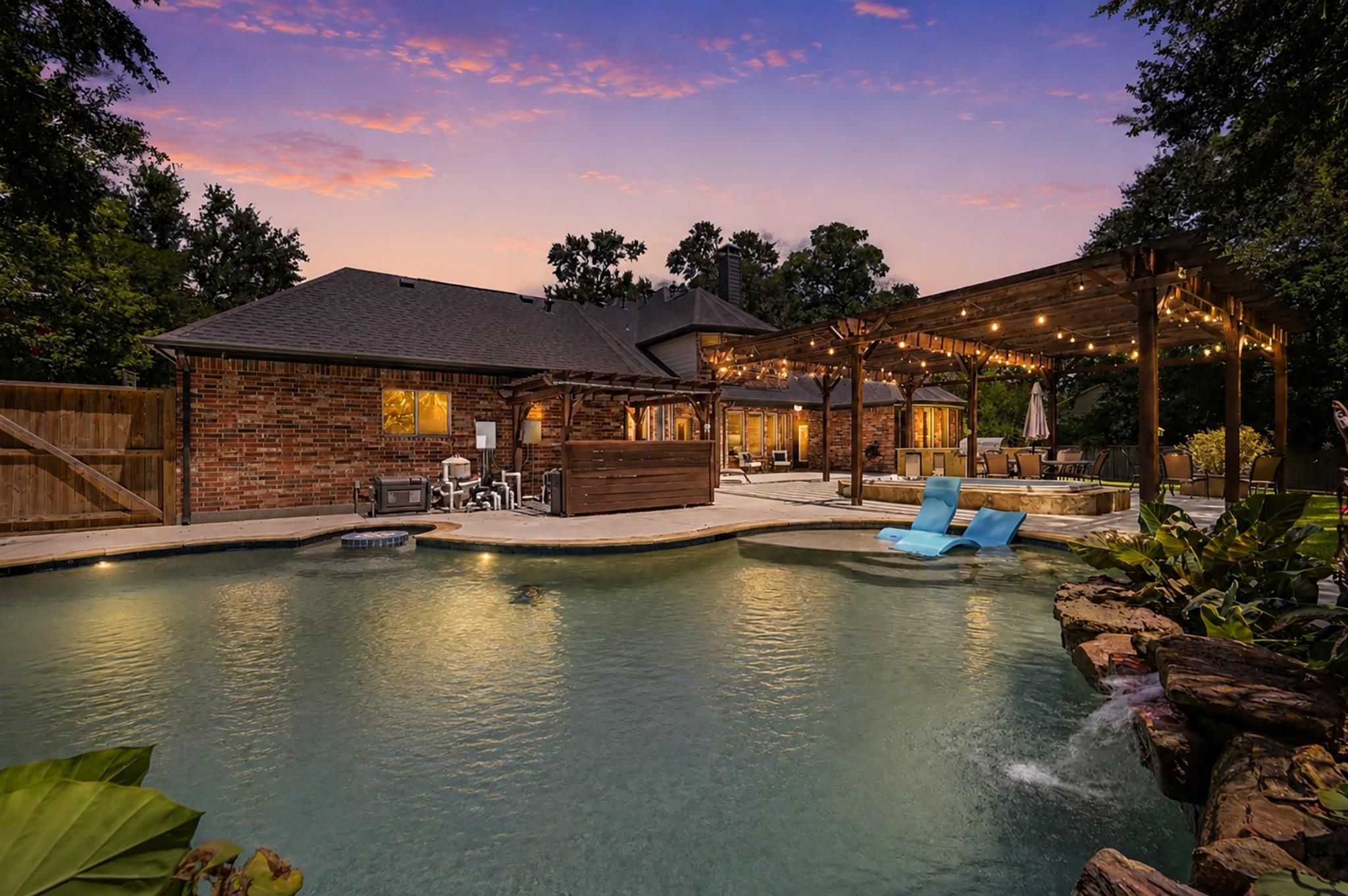 9010 Willow Spring Ln, Conroe, TX 77302 photo