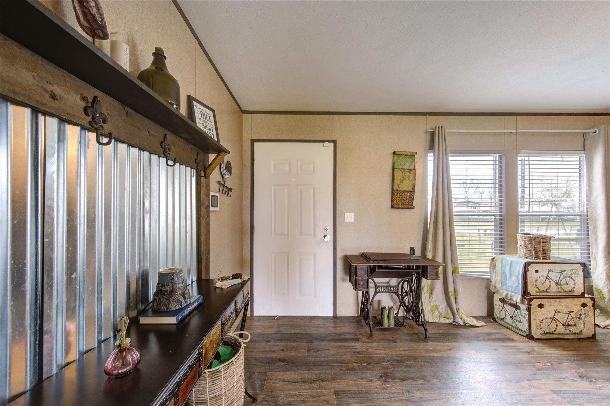 2923 County Road 292, Alvin, TX 77511 photo