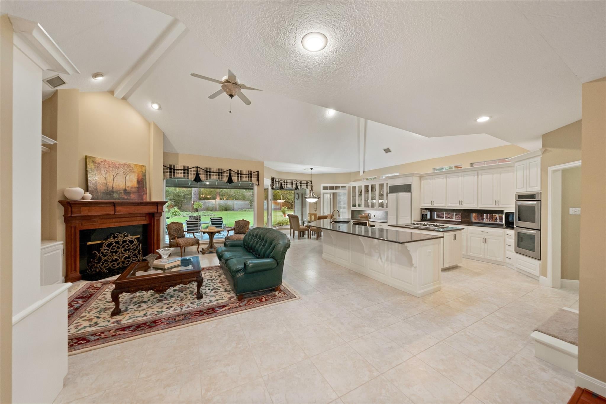 1722 Chestnut Grove Ln, Kingwood, TX 77345 photo