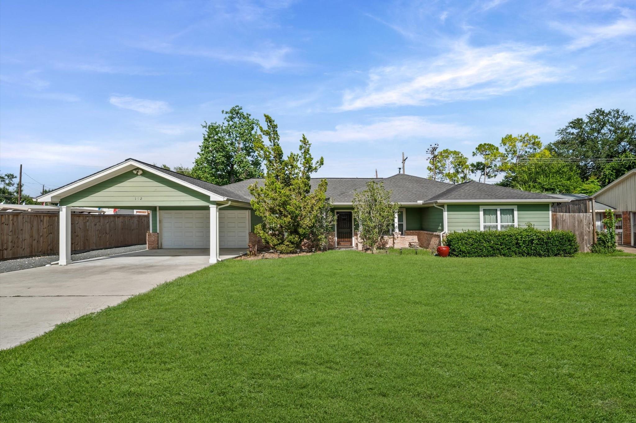 1526 Adkins Rd, Houston, TX 77055