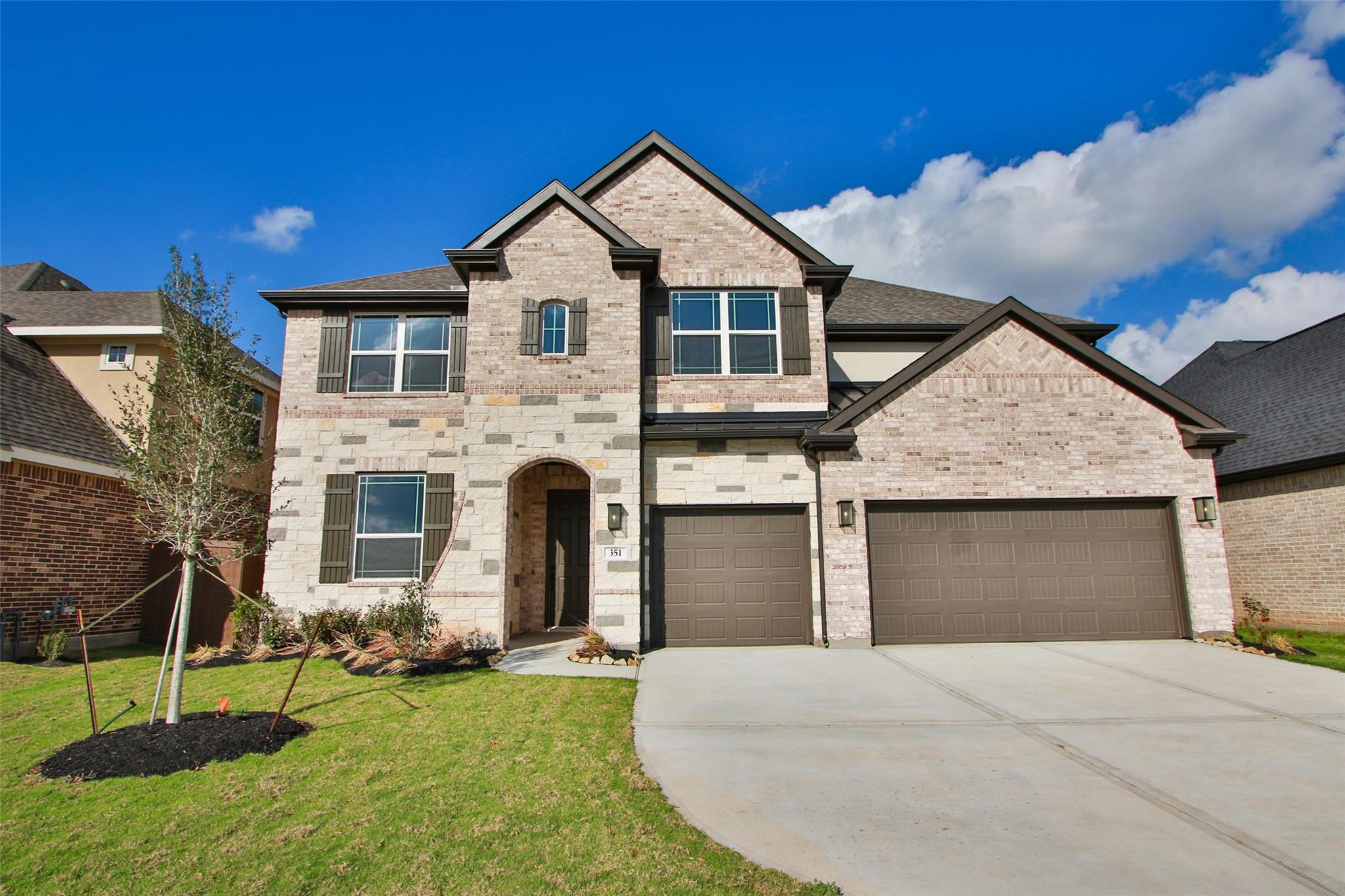 351 Afton June Dr, Rosenberg, TX 77471