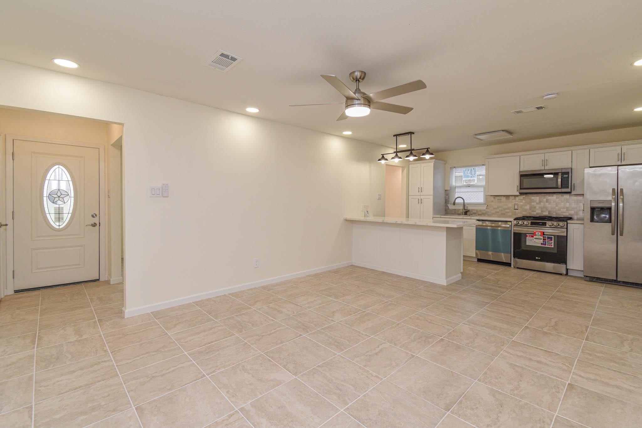 5003 Denoron Dr, Houston, TX 77048 photo