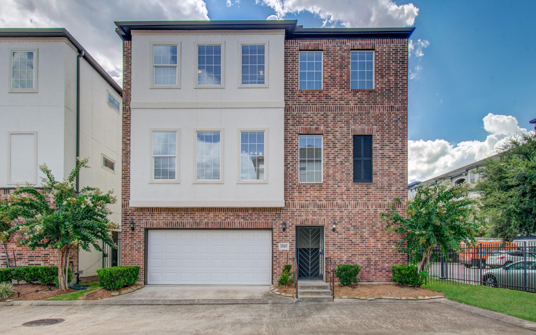 1743 Dominica Dr, Houston, TX 77345