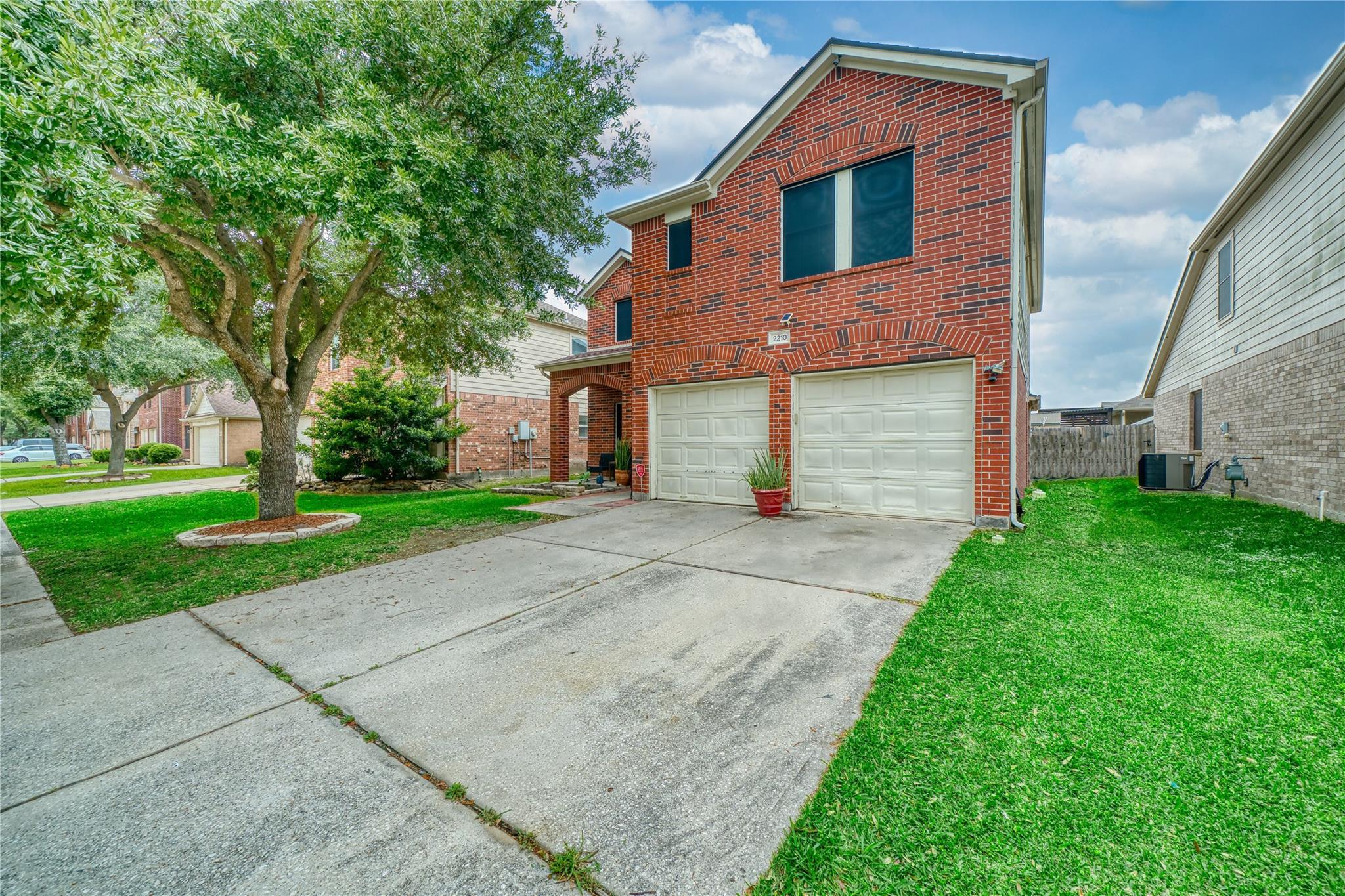 2210 Mountain Ranch Dr, Houston, TX 77049 photo