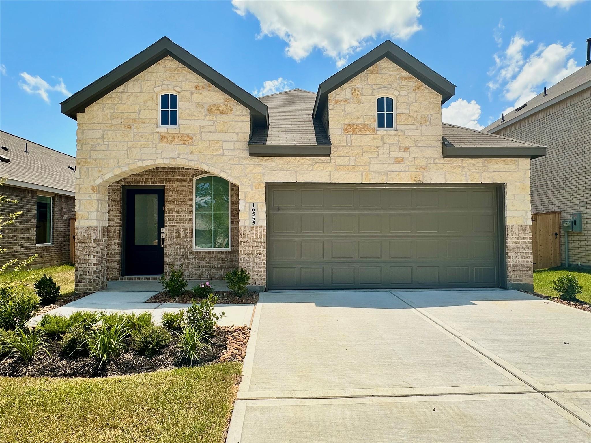 16555 Timberwolf Trl, New Caney, TX 77357