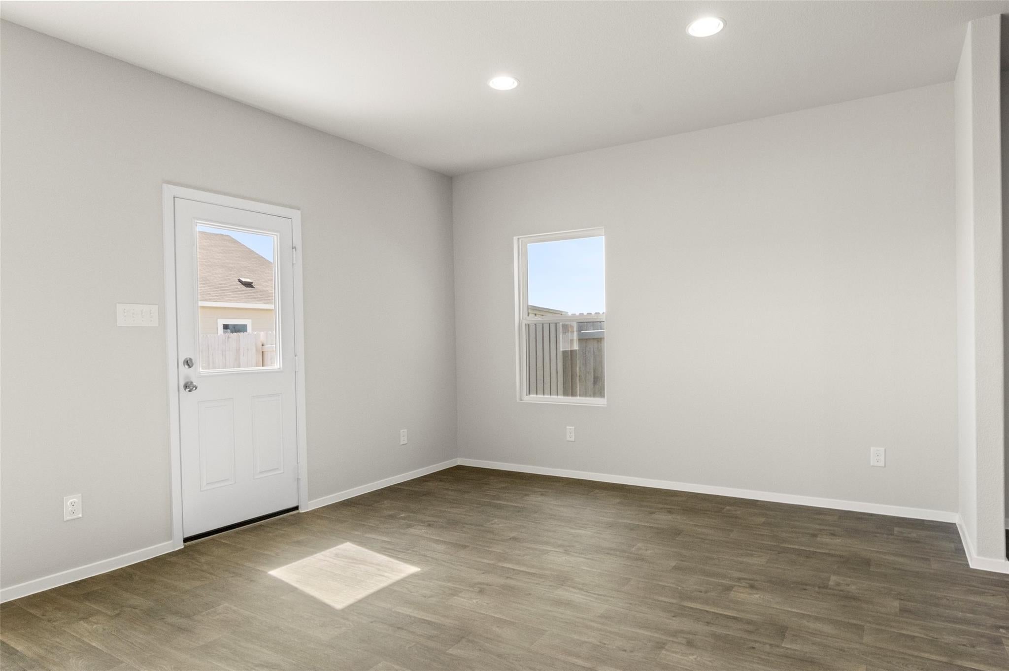 4522 Blue Mountain Laurel St, Pinehurst, TX 77362 photo