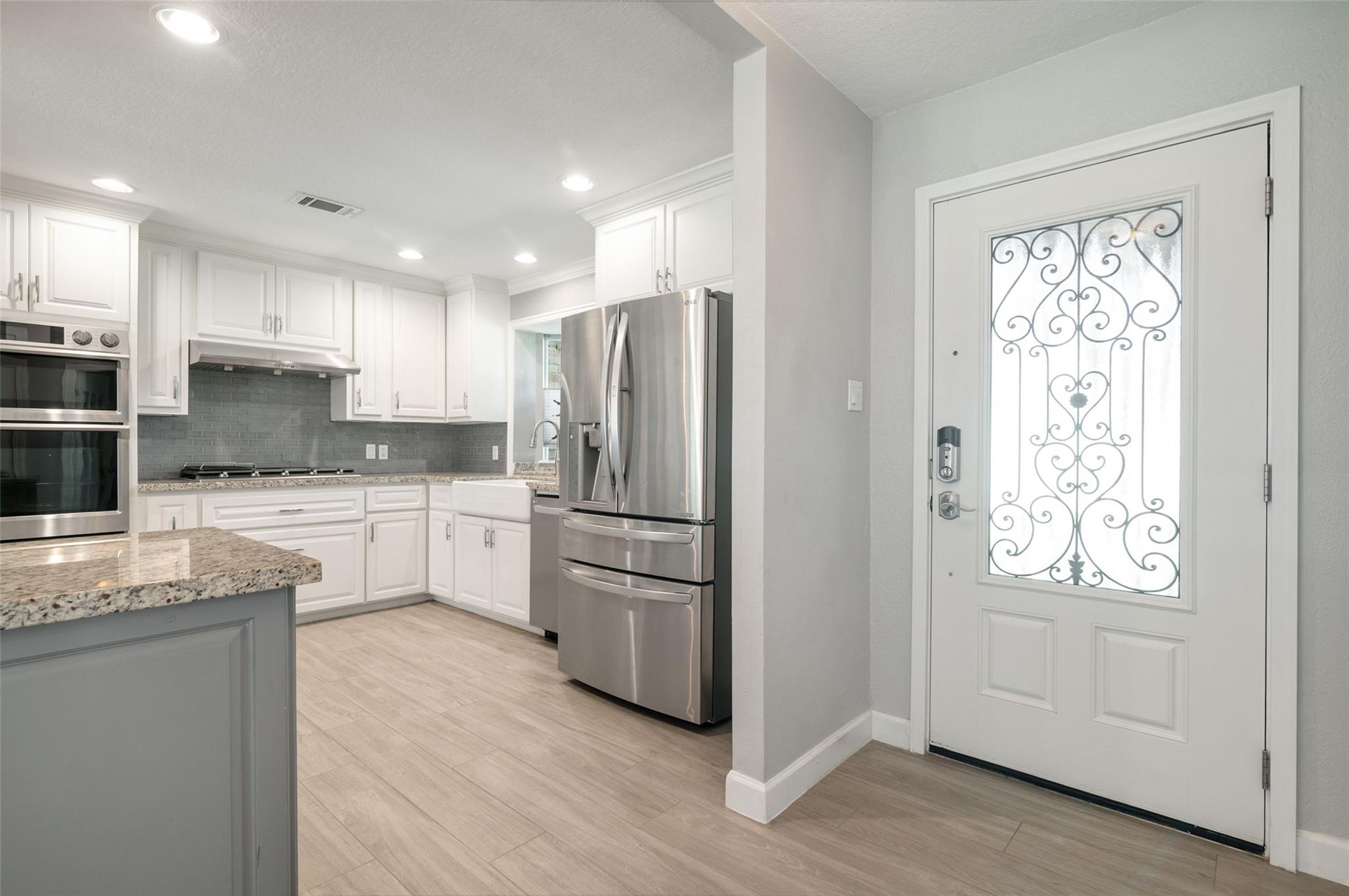 705 Briarmeadow Ave, Friendswood, TX 77546 photo
