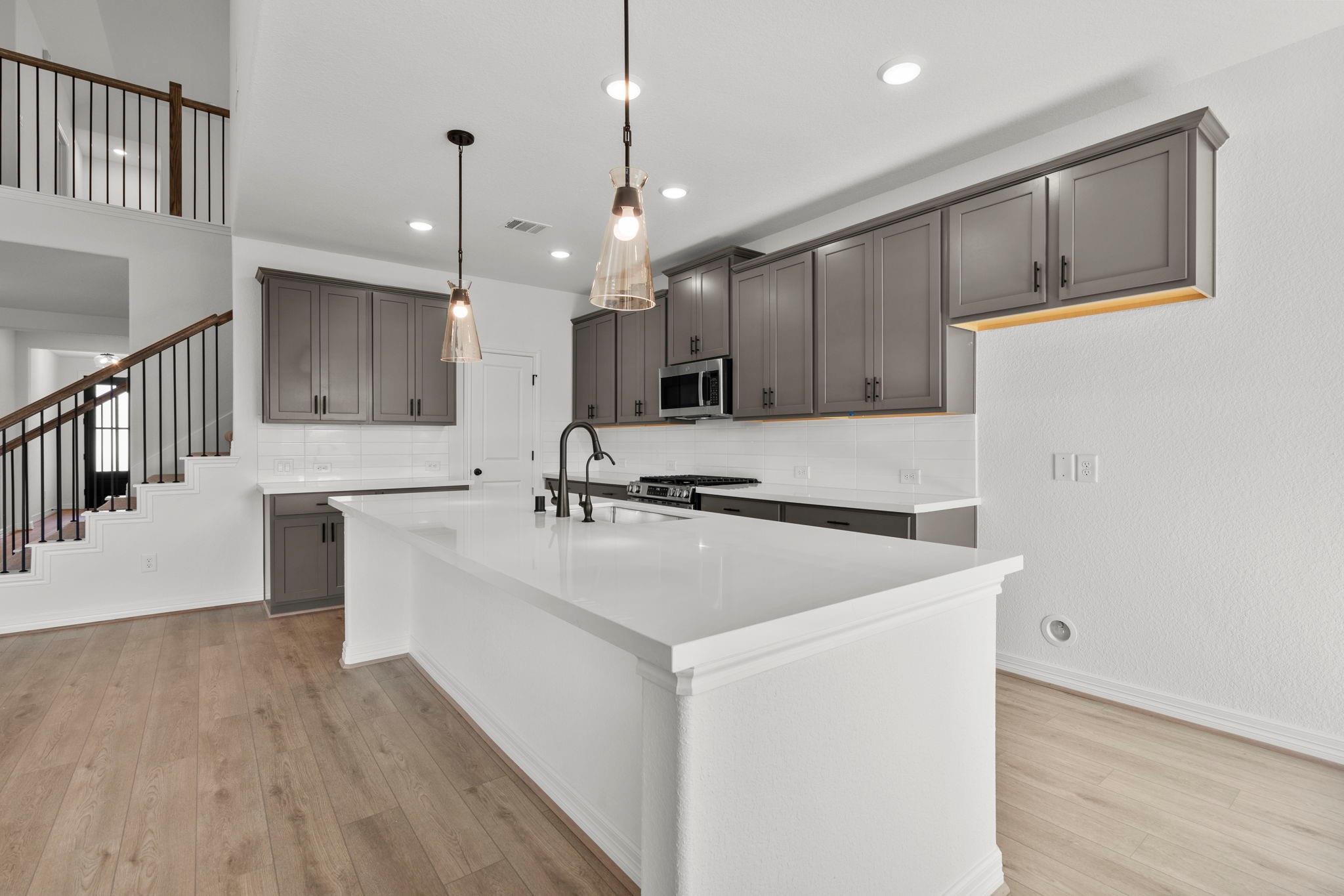 14810 Mission Ave, Mont Belvieu, TX 77523 photo