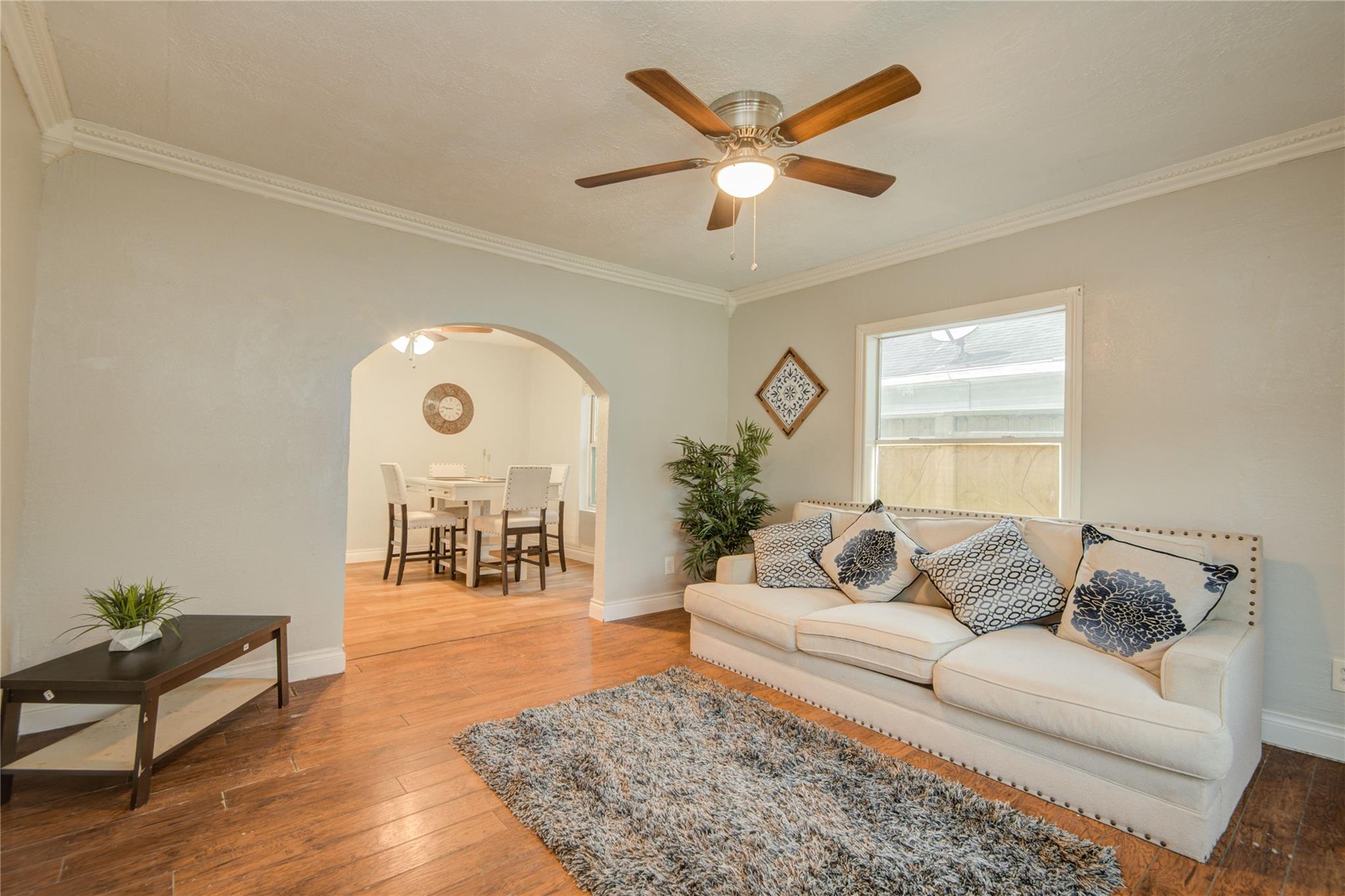 911 Wooding St, Houston, TX 77011 photo