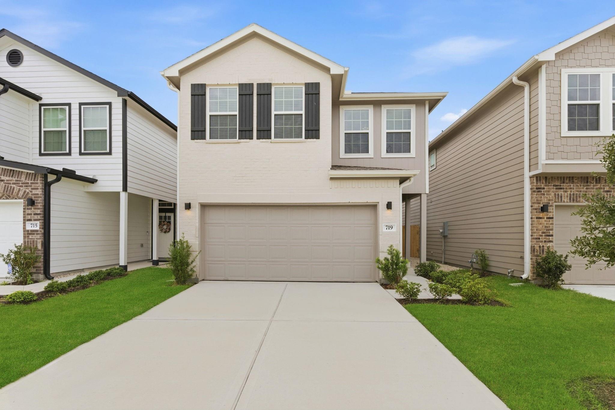 719 Majestic Eagle Ct, Houston, TX 77090