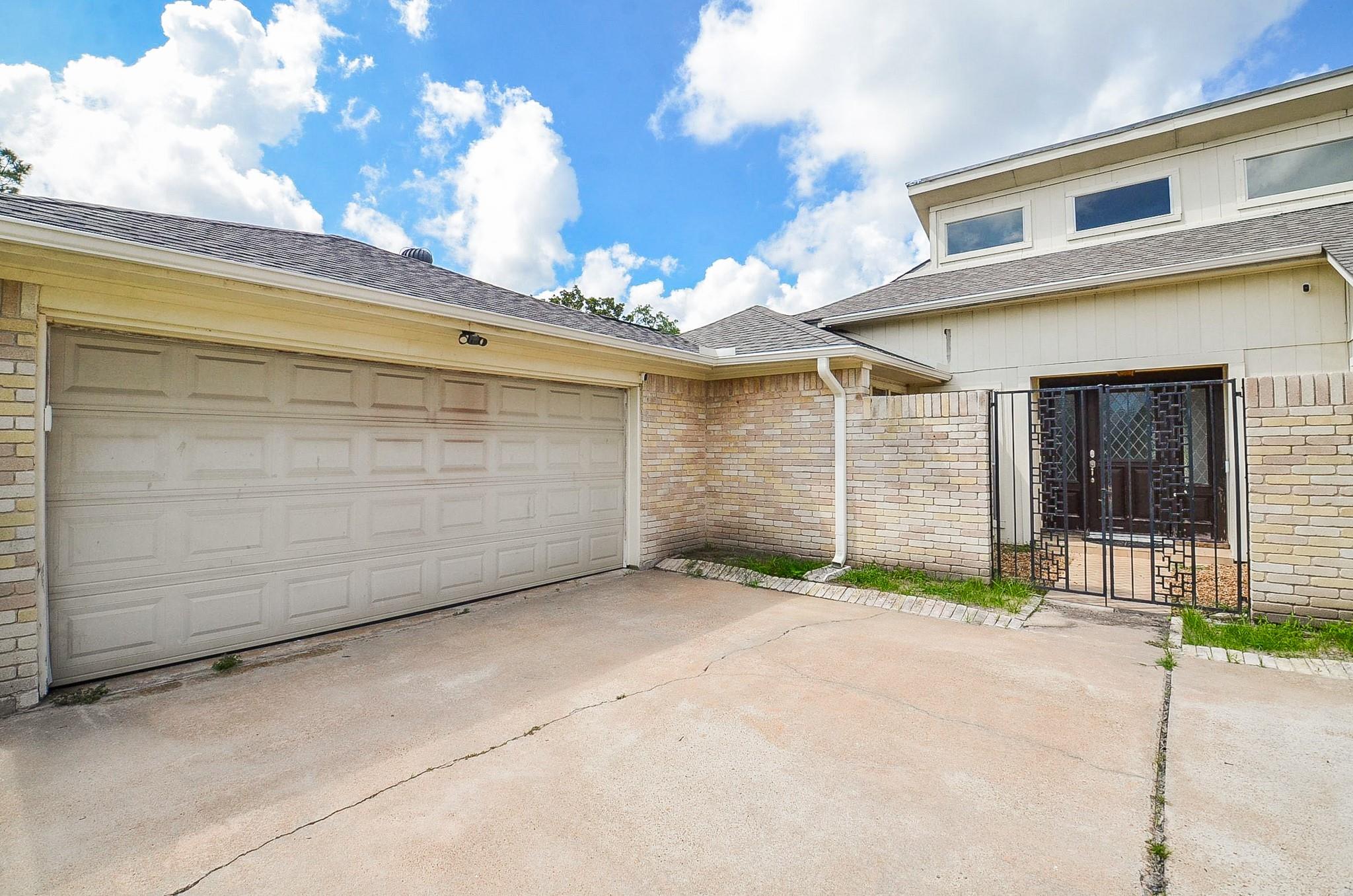 3022 Cypress Point Dr, Missouri City, TX 77459 photo