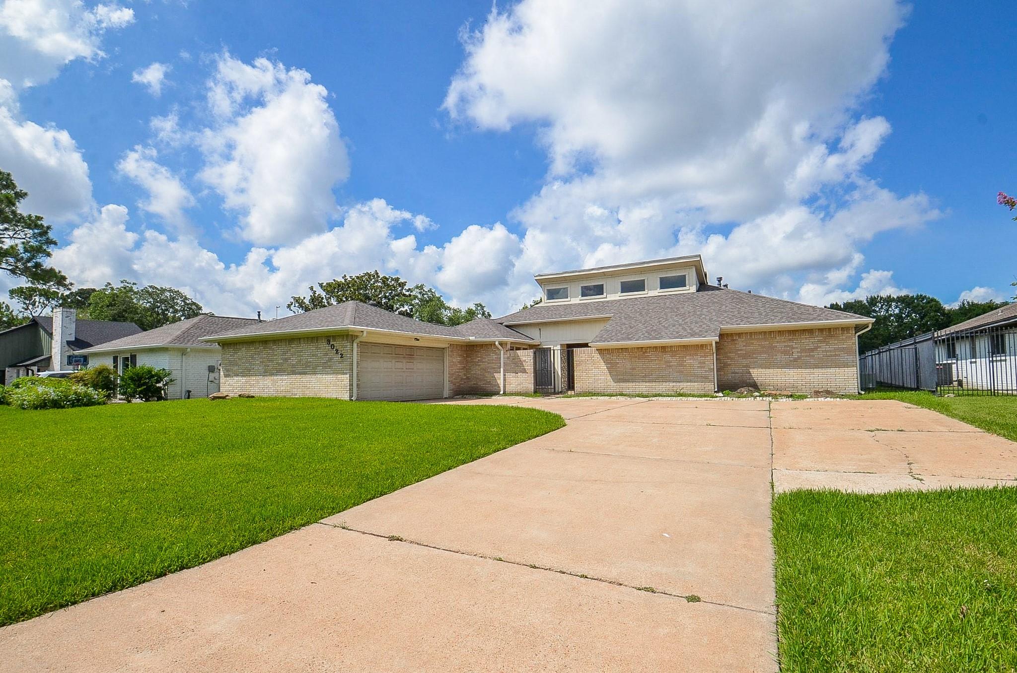 3022 Cypress Point Dr, Missouri City, TX 77459 photo