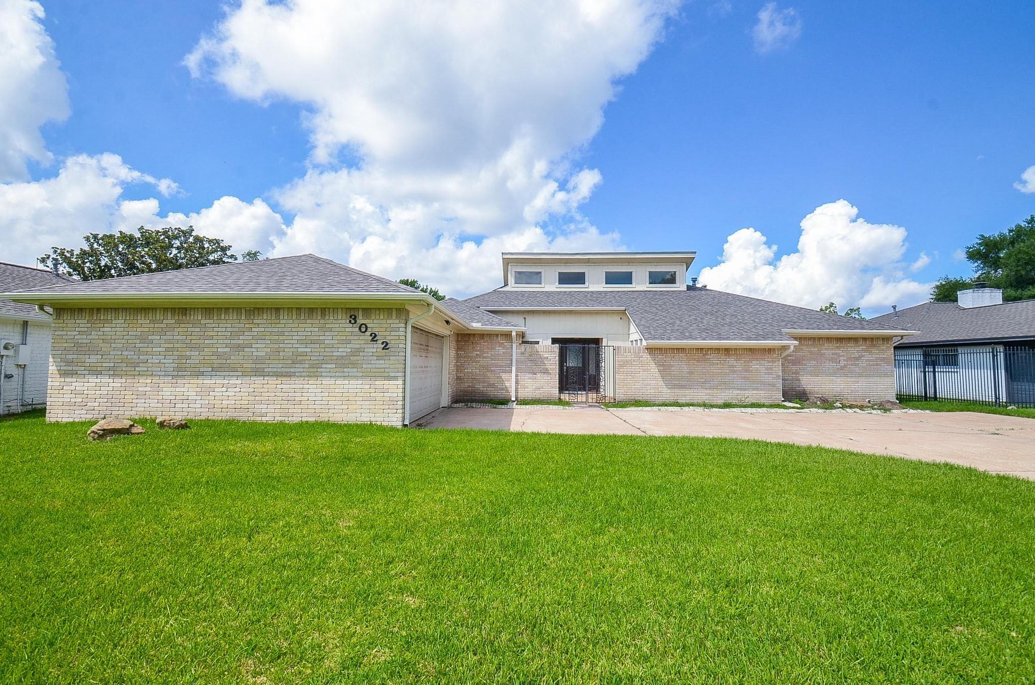3022 Cypress Point Dr, Missouri City, TX 77459 photo