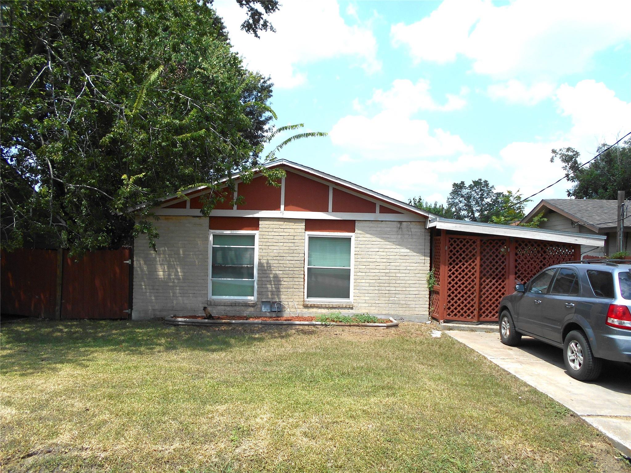14621 Renault St, Houston, TX 77015