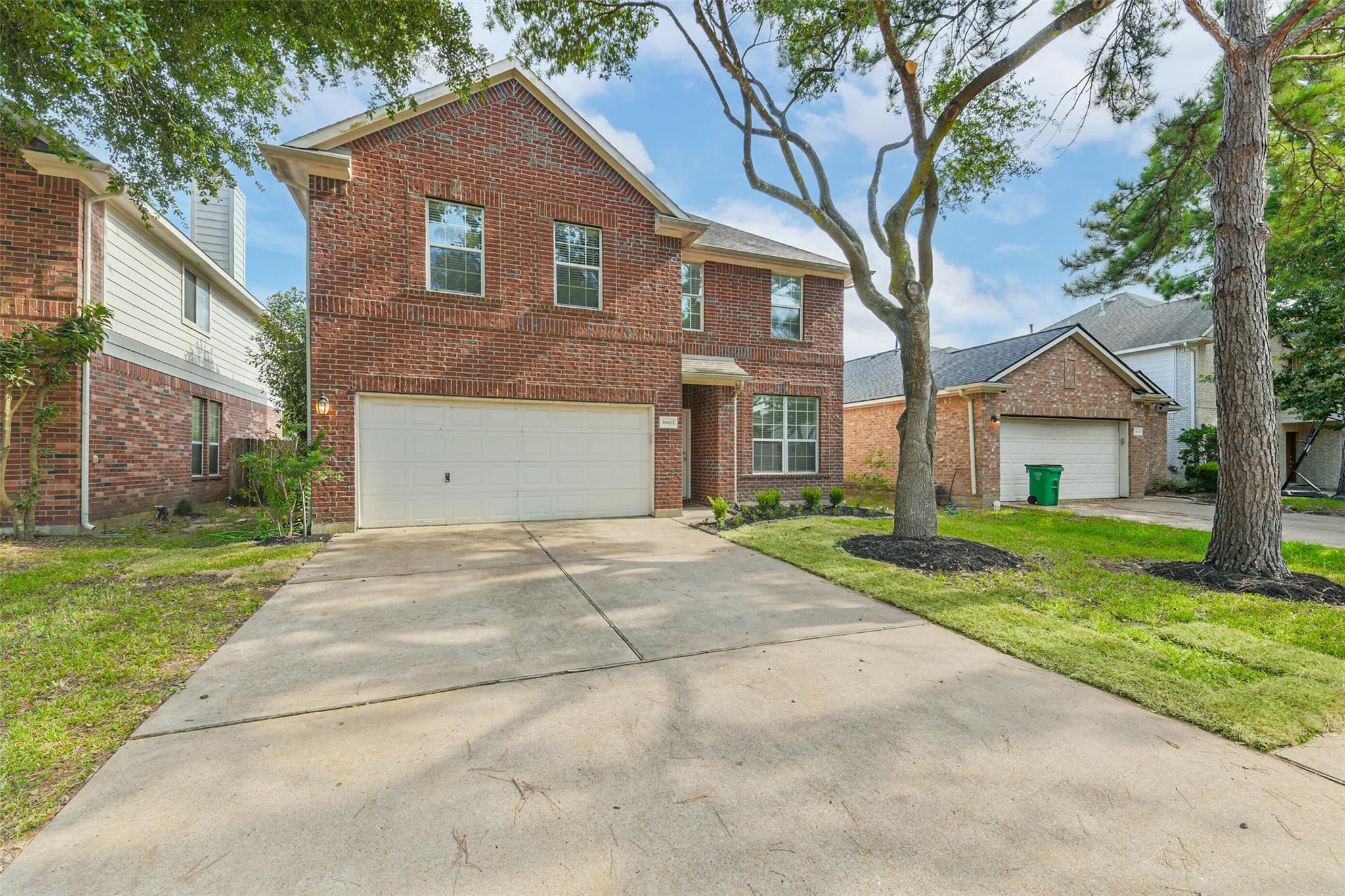 16615 Whitaker Creek Dr, Houston, TX 77095 photo