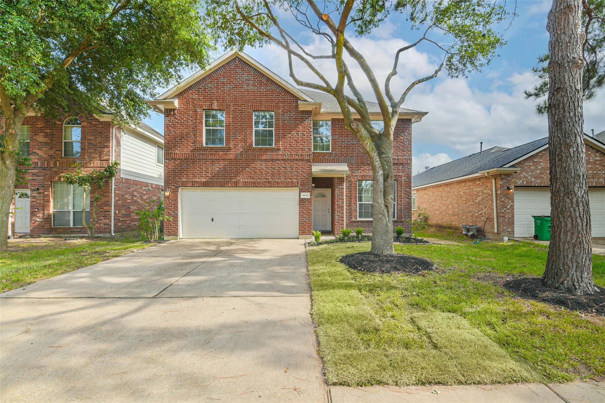 16615 Whitaker Creek Dr, Houston, TX 77095 photo
