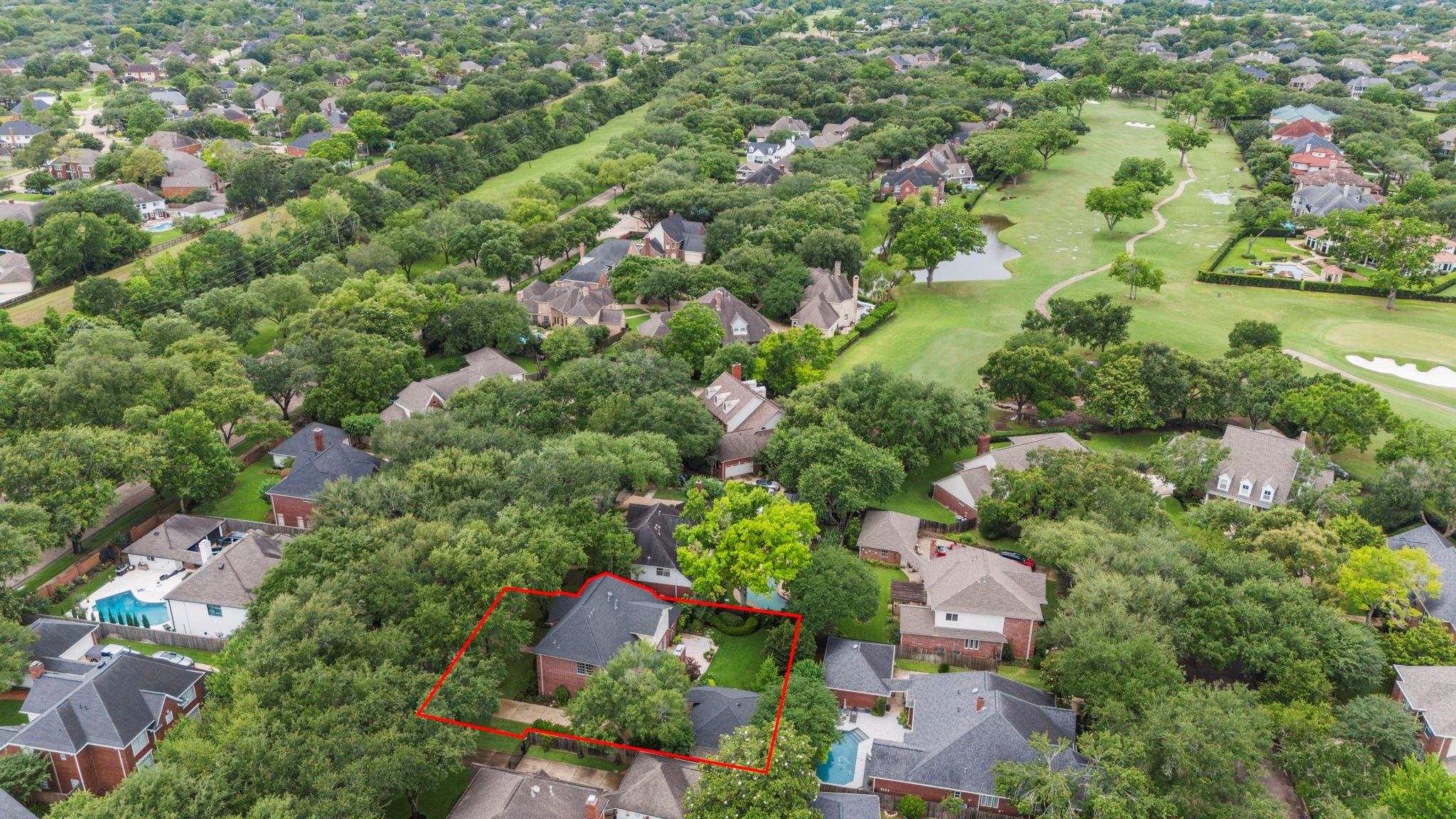 23 Saint Simons Ct, Sugar Land, TX 77479 photo