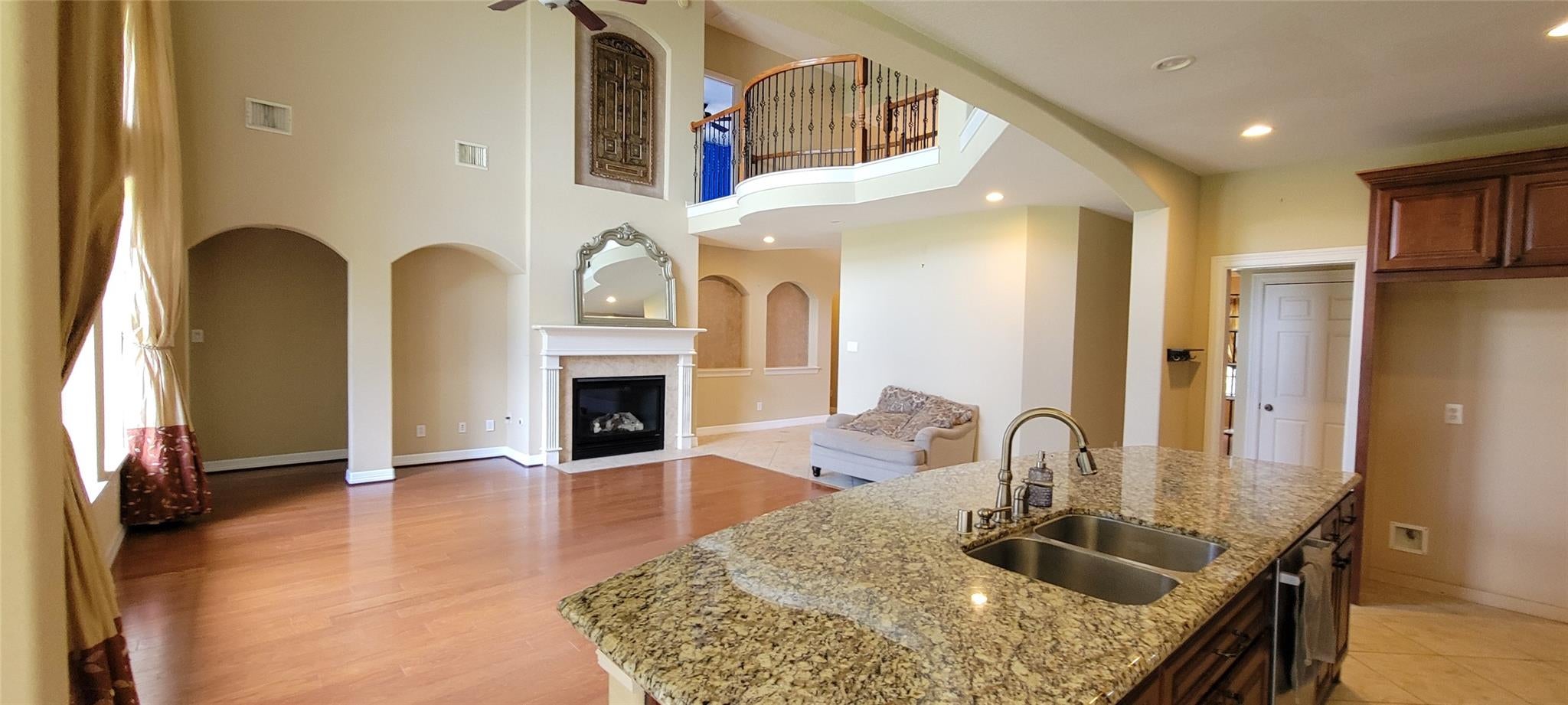 2498 Encino Ave, League City, TX 77573 photo