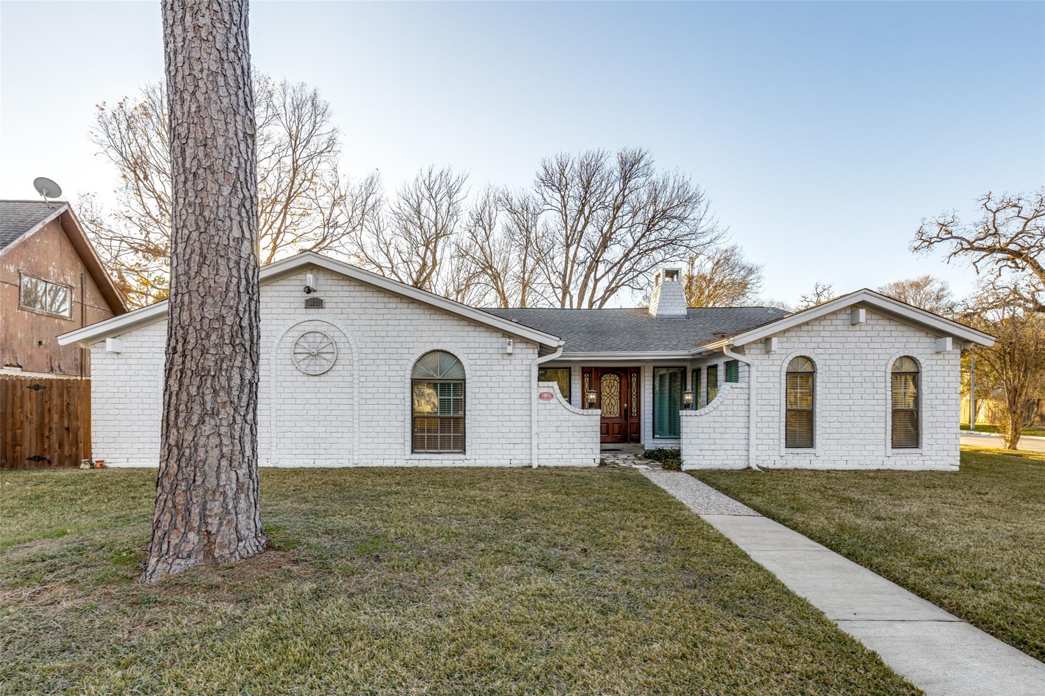 6931 Wagonwheel Ln, Houston, TX 77088
