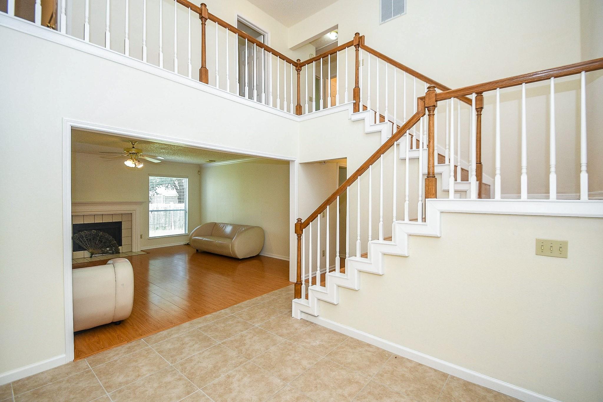 13122 Newberry St, Sugar Land, TX 77478 photo
