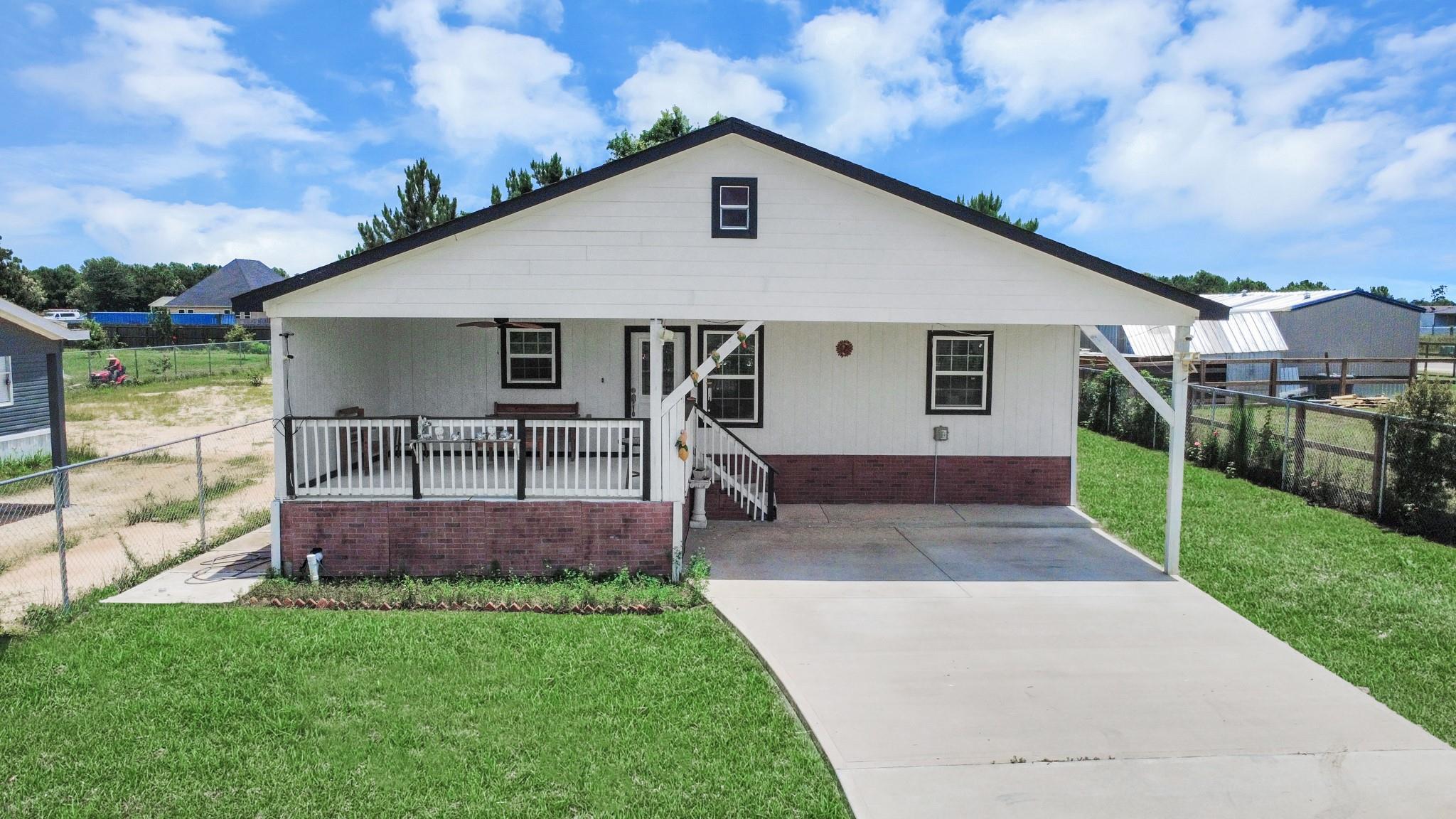 274 Road 5252, Cleveland, TX 77327