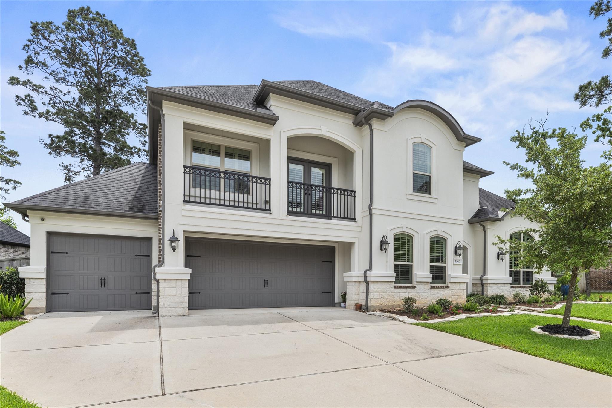 1002 Pleasant Pines Ln, Pinehurst, TX 77362 photo