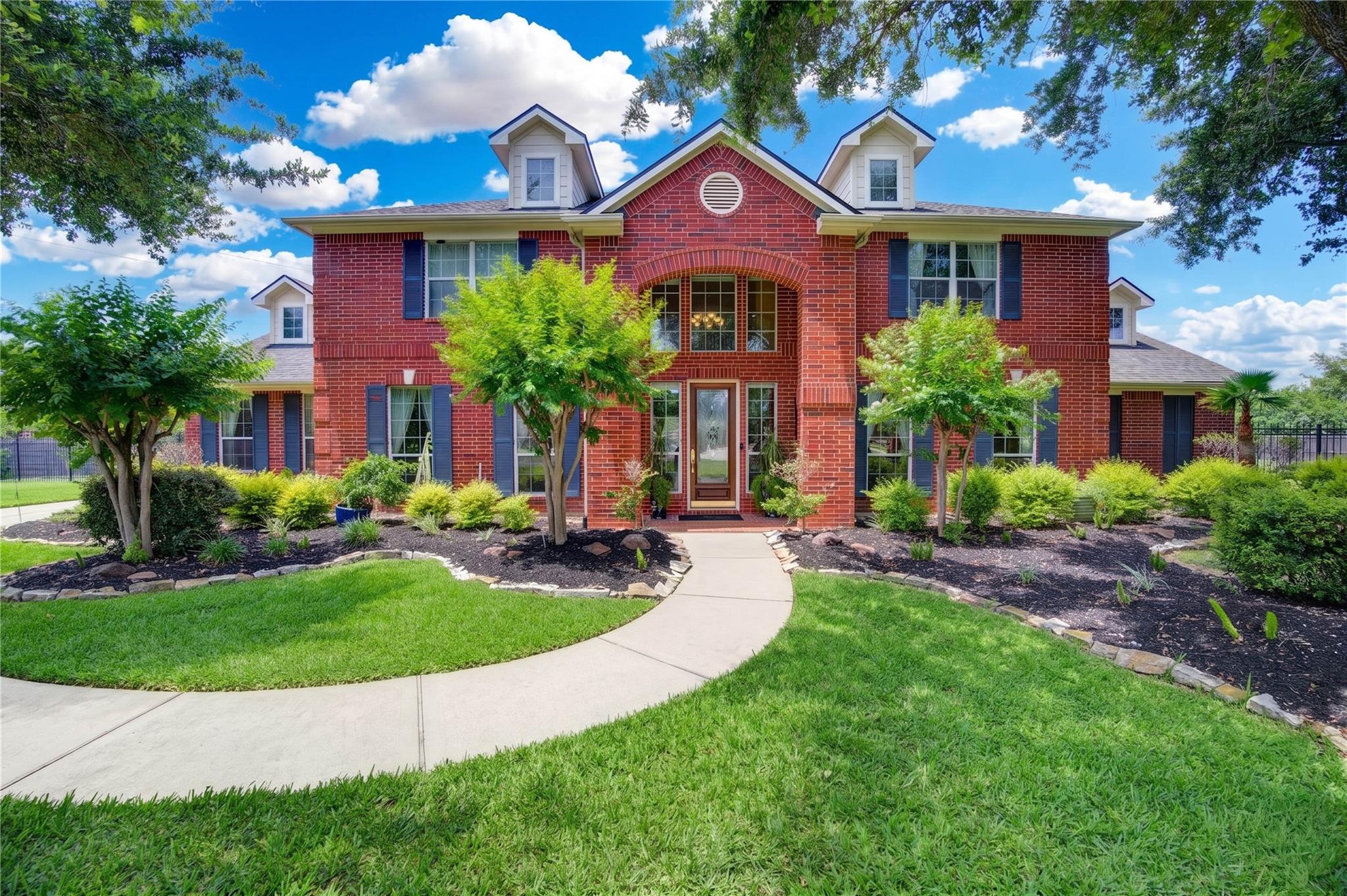 26226 Crosswood Trail Ln, Cypress, TX 77433
