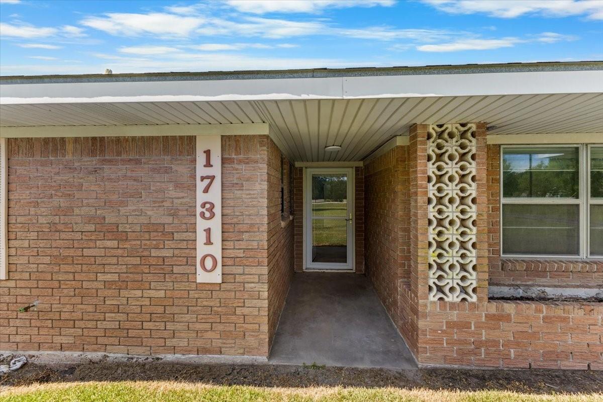 17310 Wellborne Rd, Pearland, TX 77584