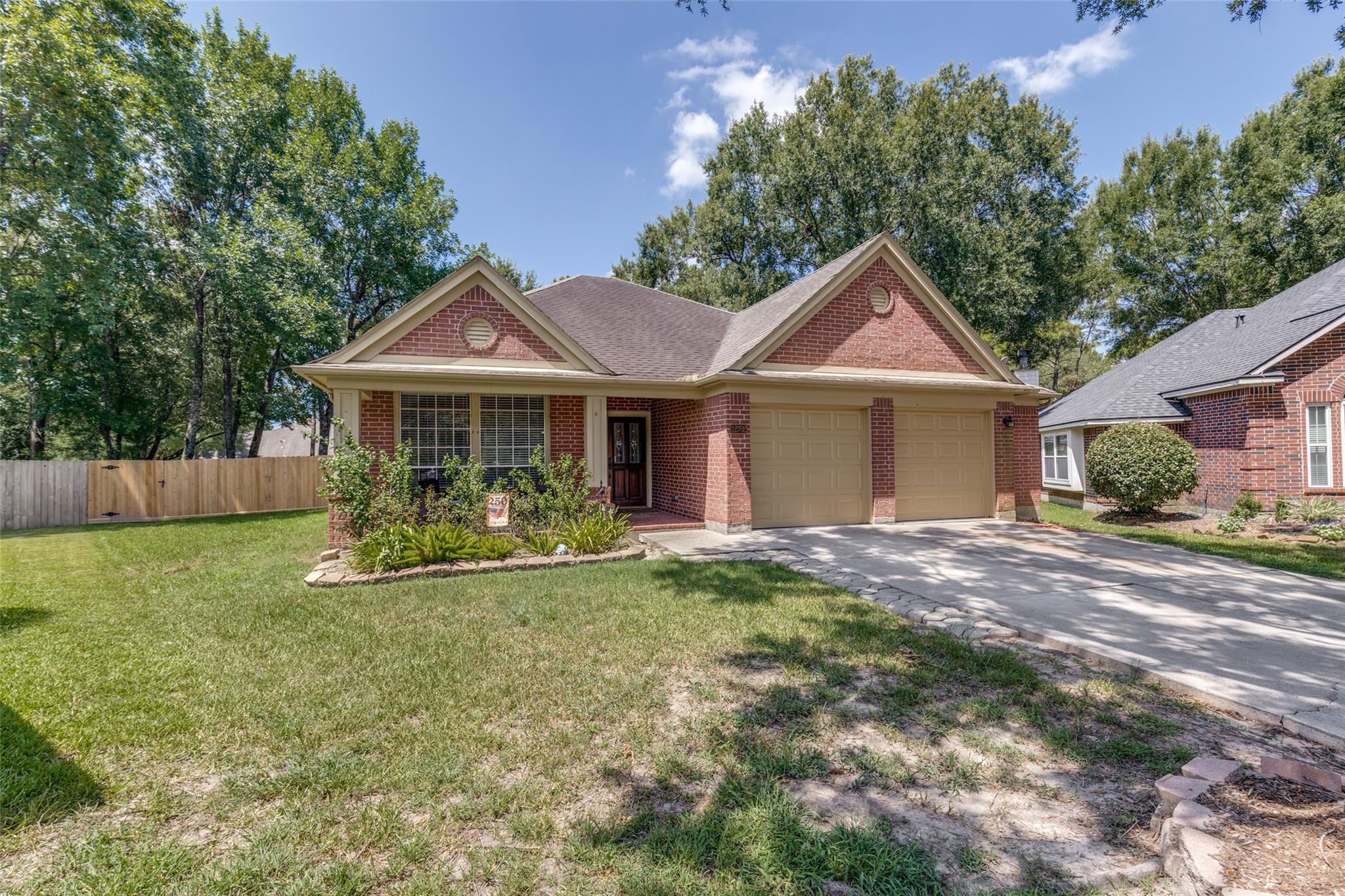 12702 Wolf Creek Ct, Humble, TX 77346 photo